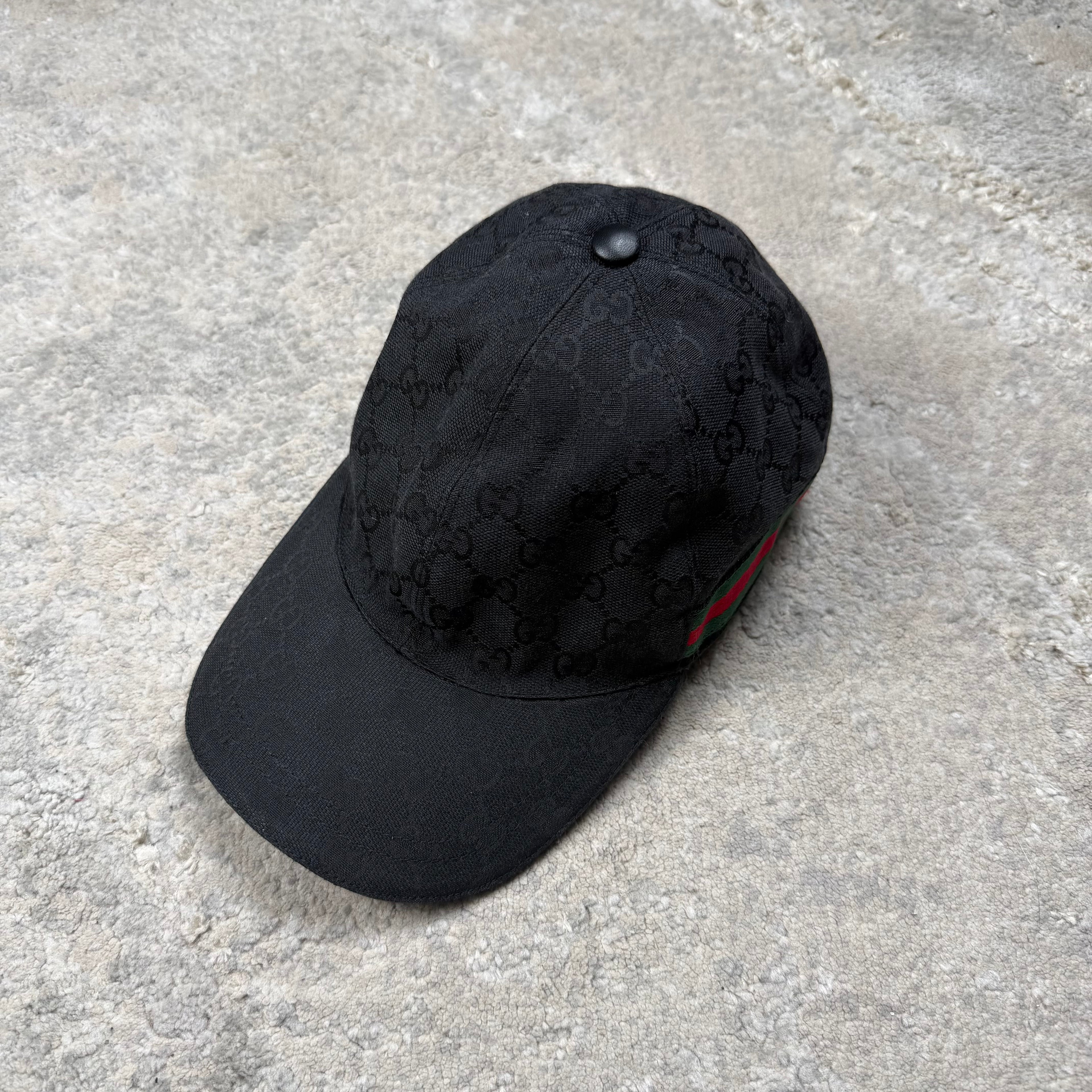 Gucci GG Canvas Black Cap - Medium (58cm)