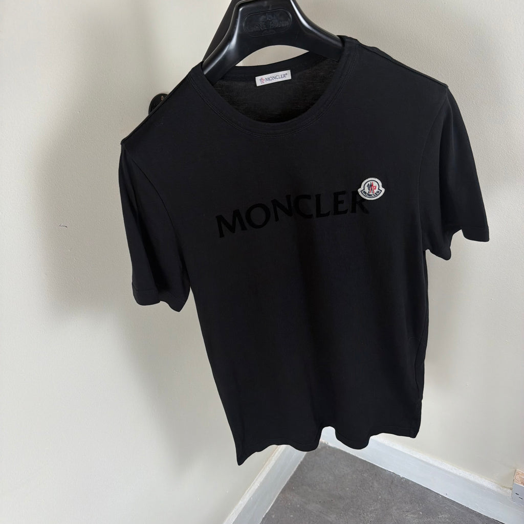 Moncler Graphic Black T-Shirt - Small 18’’