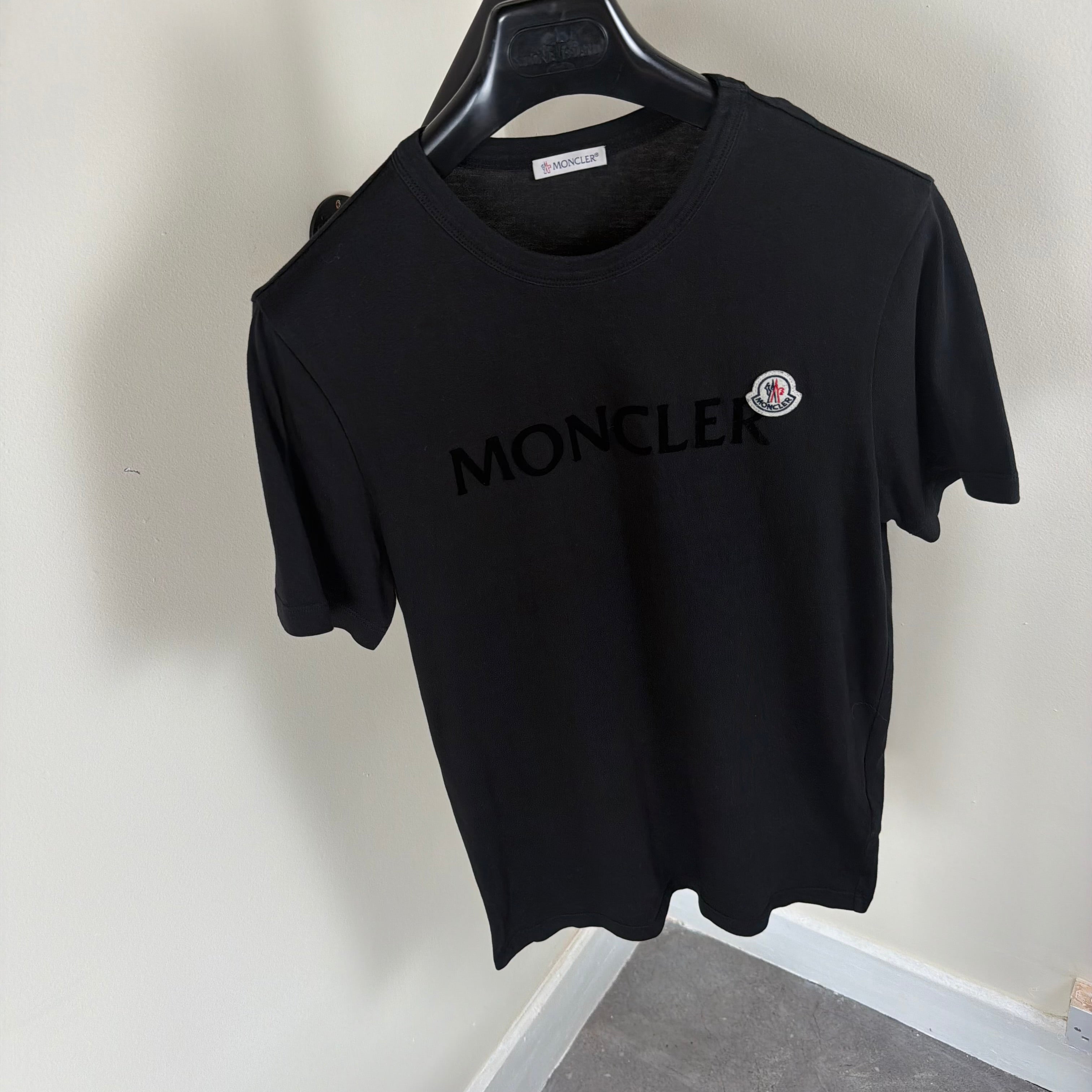 Moncler Graphic Black T-Shirt - Small 18’’
