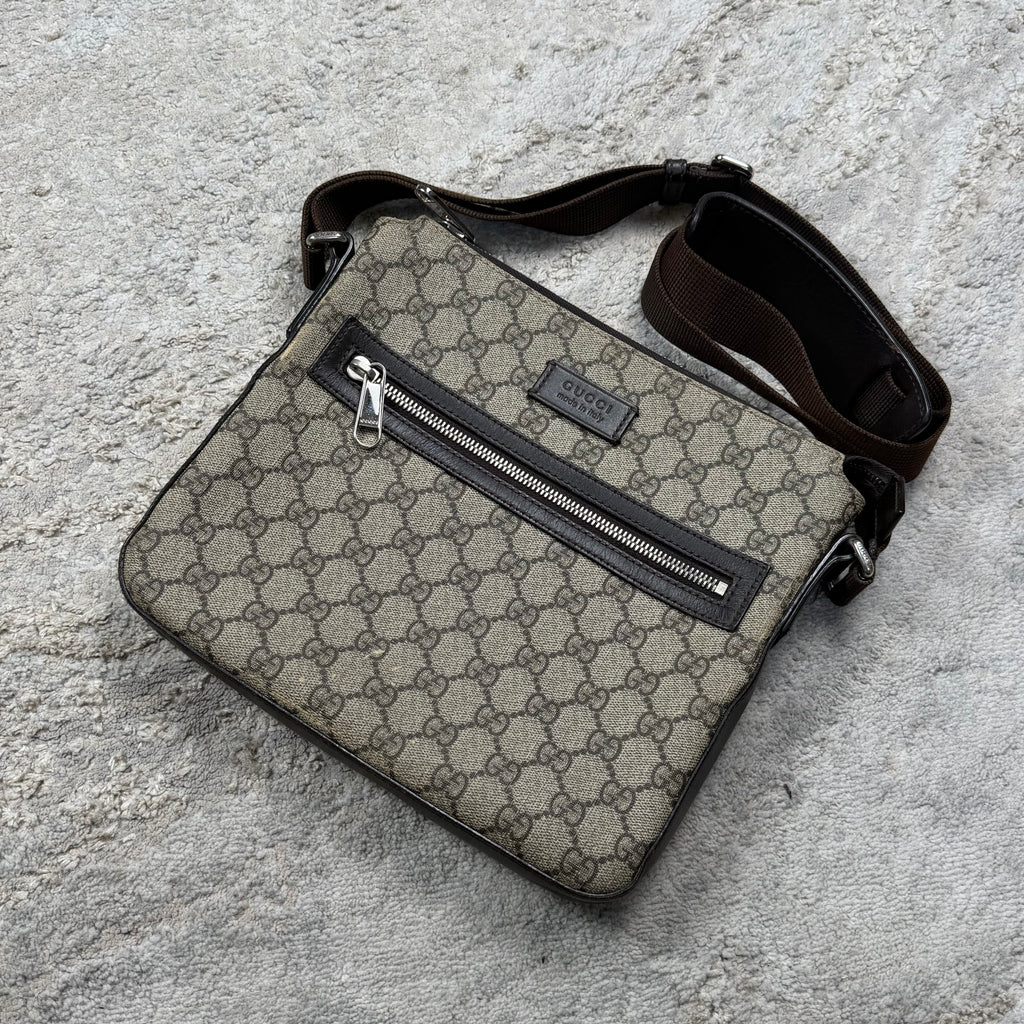 Gucci GG Supreme Canvas Beige Messenger Bag