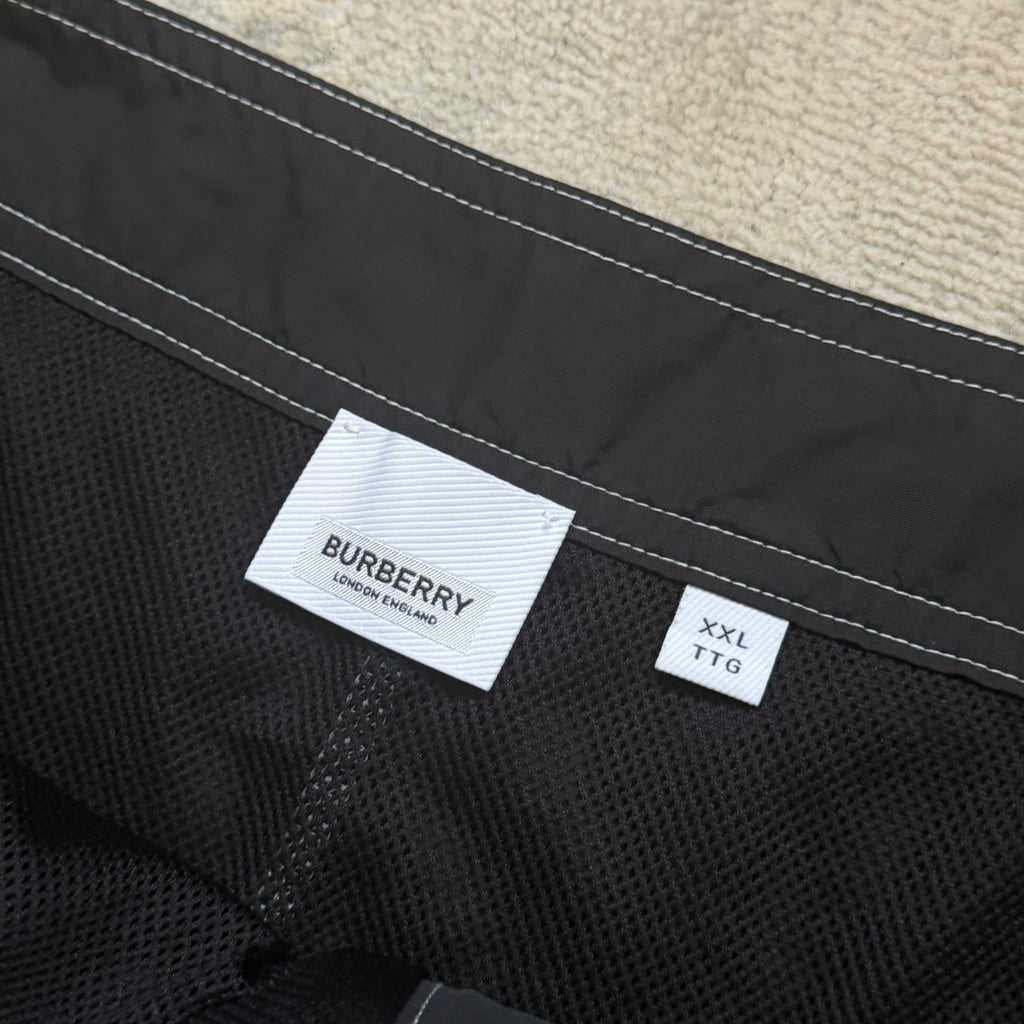 Burberry Board Swimming Shorts - XXL (38)