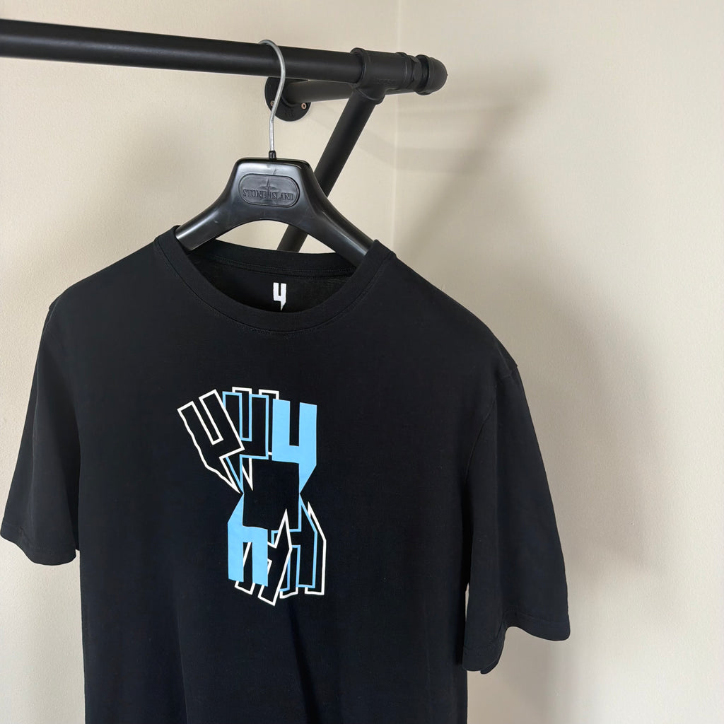 Yelir World 8Y Graphic T-Shirt - XL 22’’
