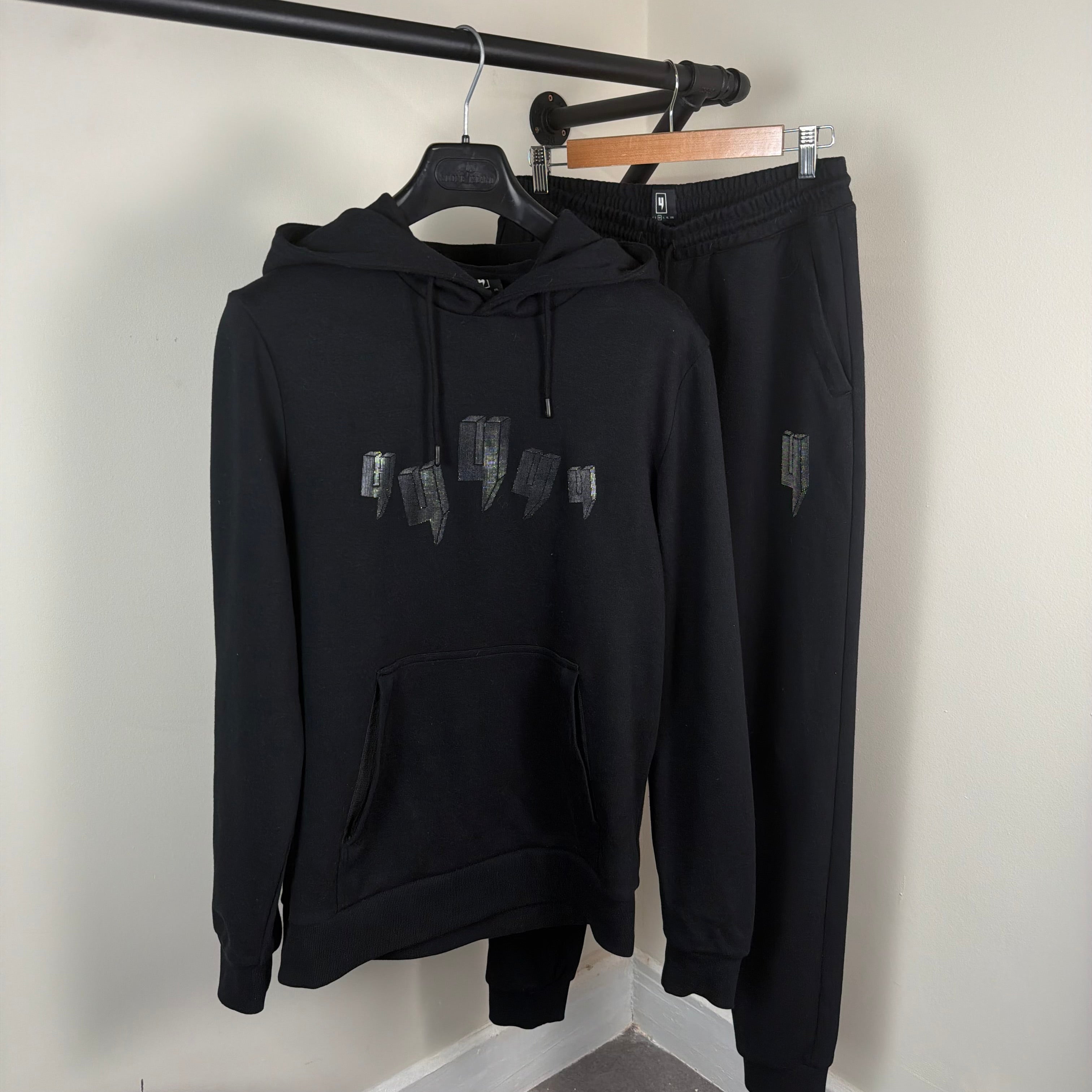 Yelir World 5Y Crystal Tracksuit - Medium 20.5’’