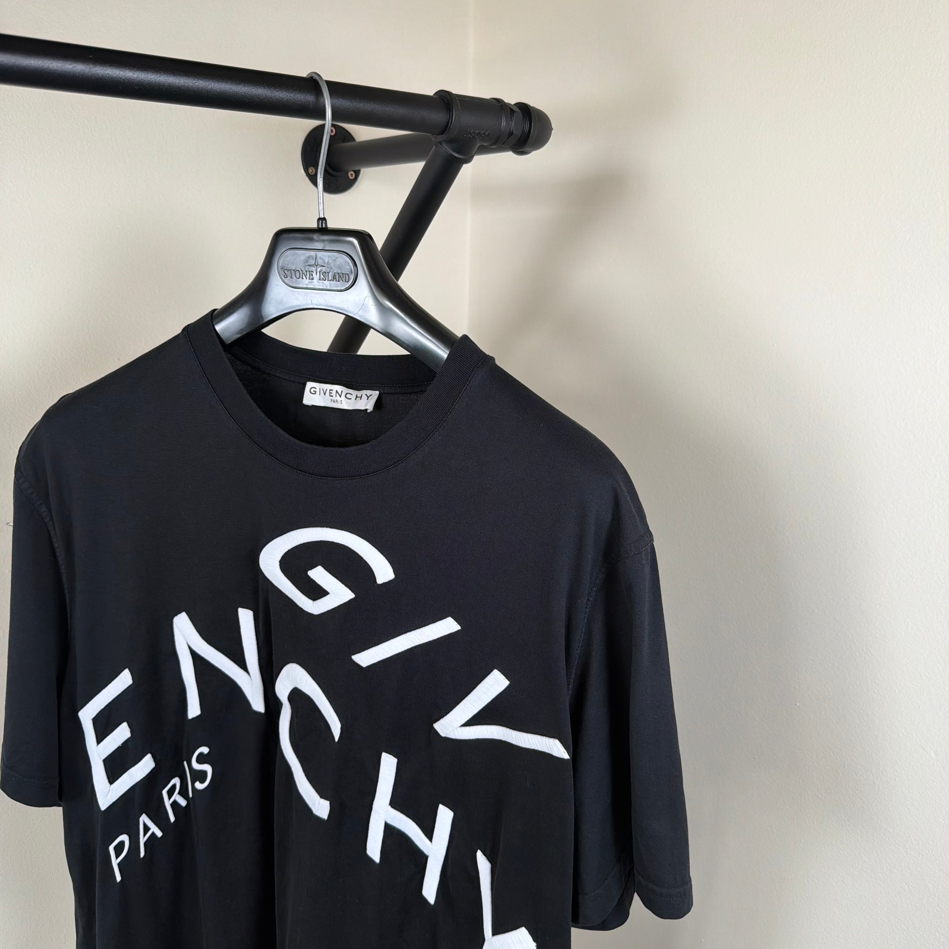Givenchy Graphic Black T-Shirt - L/XL 22.5’’