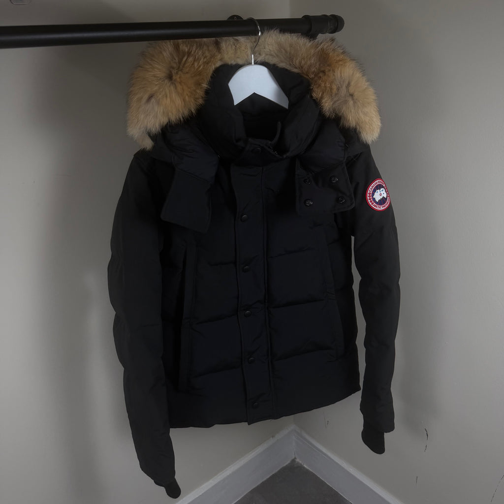 Canada Goose Wyndham Black Parka - Small Fusion 20’’