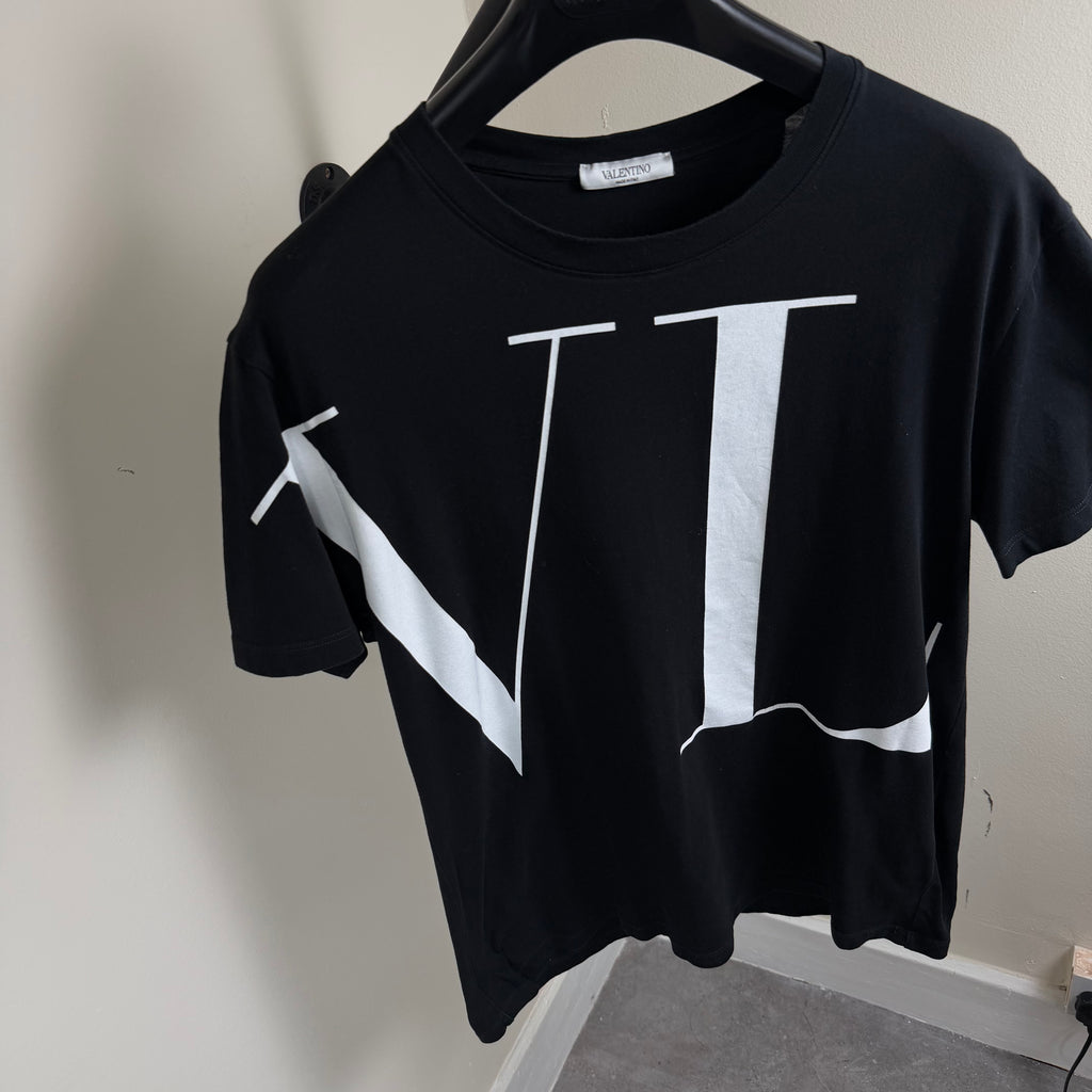 Valentino Garavani Large Logo Print - S/M 19’’
