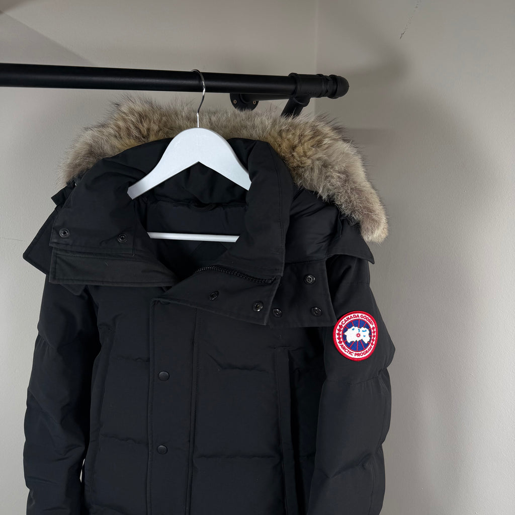 Canada Goose Black Wyndham Parka - Medium Fusion 21’’