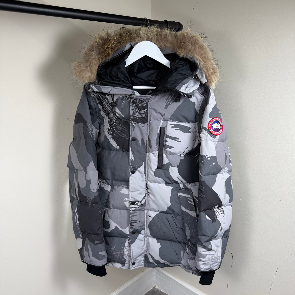 Canada Goose Grey Camo Carson Parka - Small 20.5’’