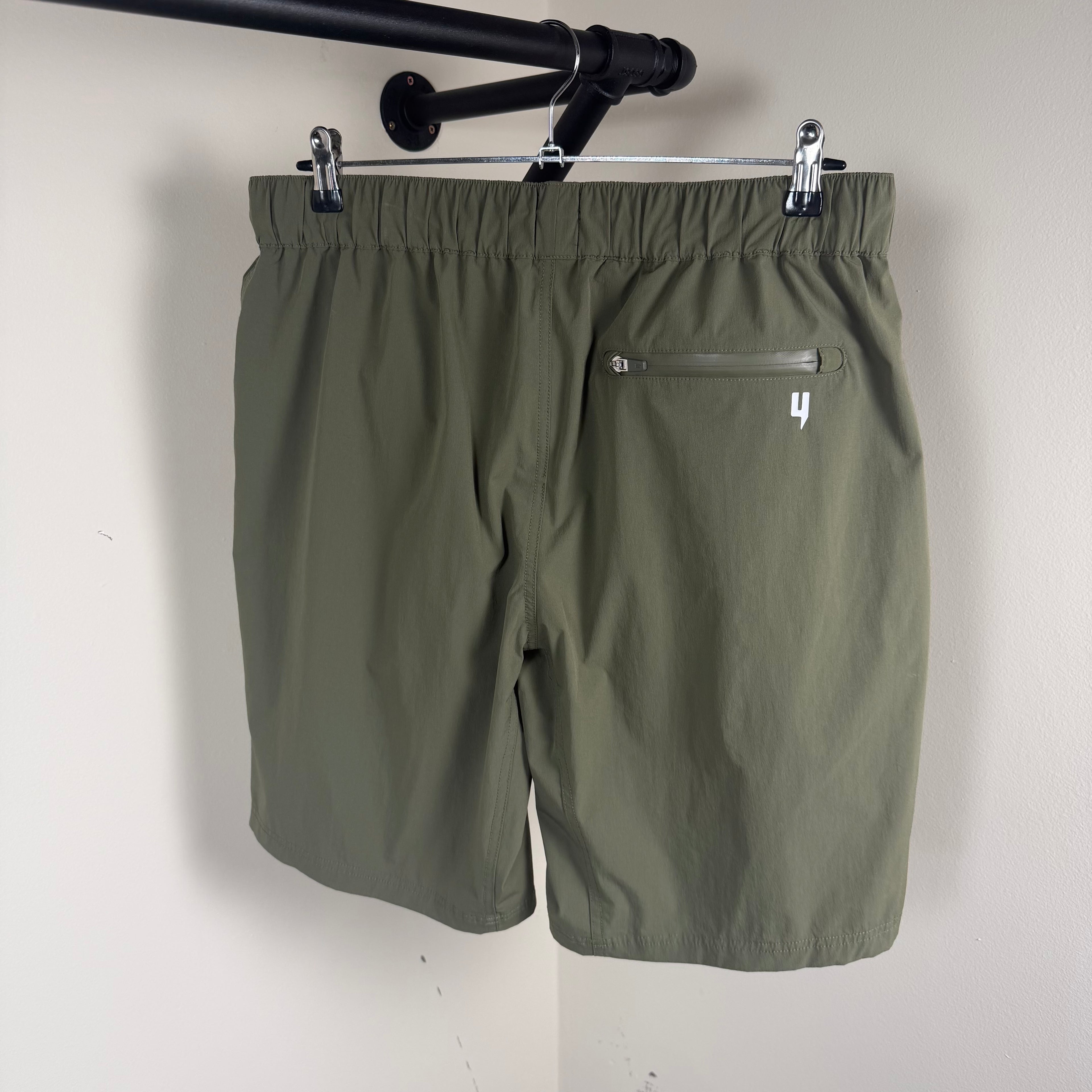 YELIR World Khaki Cargo Shorts - Large