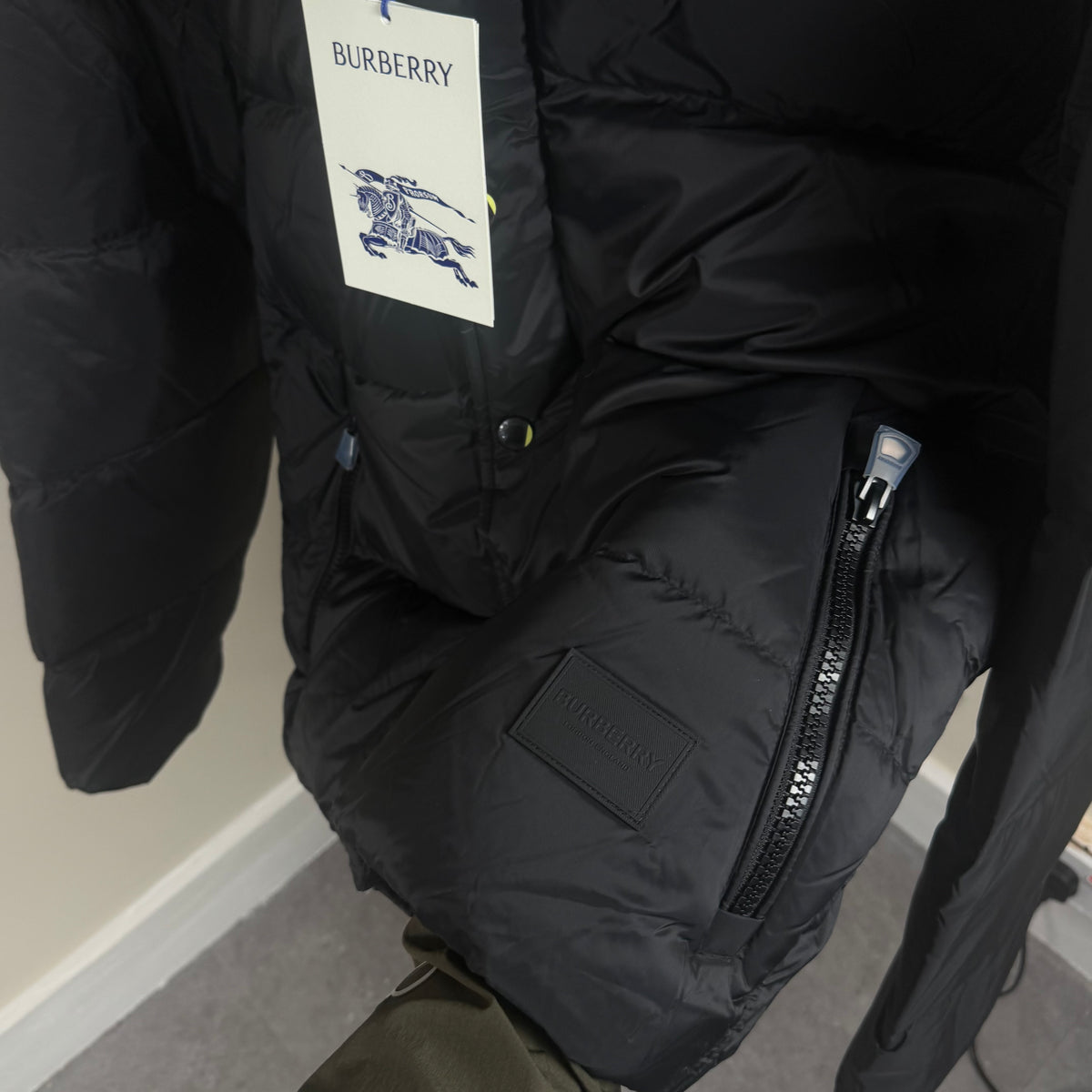 Burberry Halsby Black Check Puffer Jacket - Medium 24’’