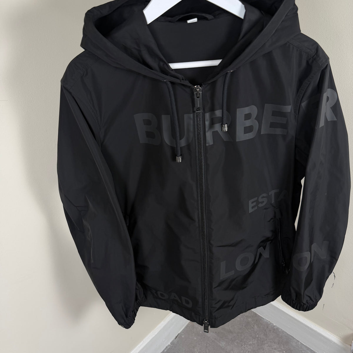 Burberry Horseferry Black Windbreaker - Fits M 22.5’’