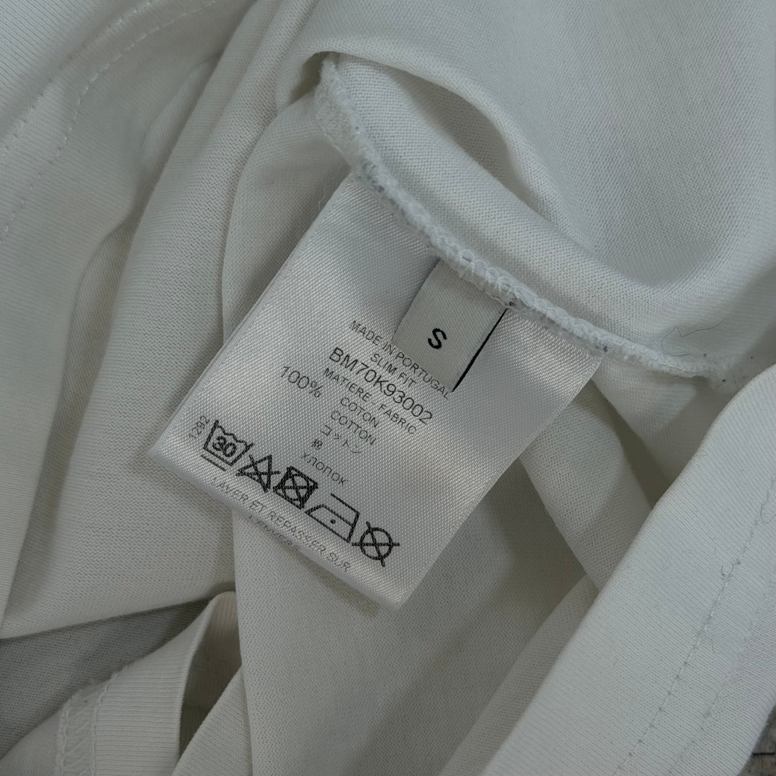 Givenchy Cracked Logo White T-Shirt - Small 19’’