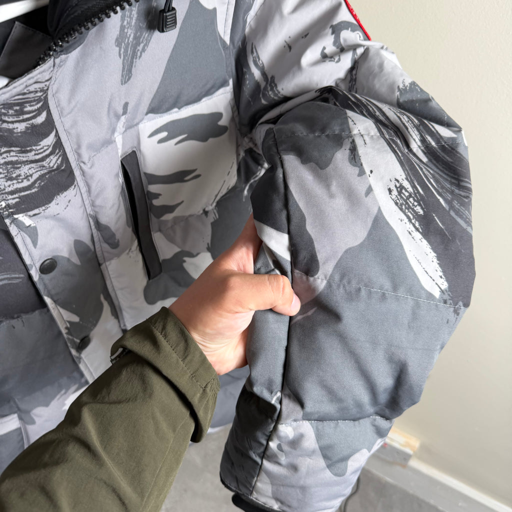 Canada Goose Grey Camo Carson Parka - Small 20.5’’