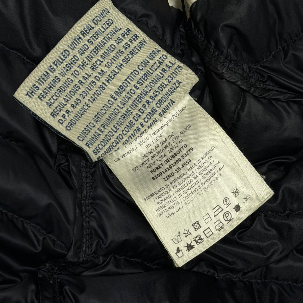 Moncler Foret Giubbotto Navy Jacket - Fits M 21.5’’ (Size 4)