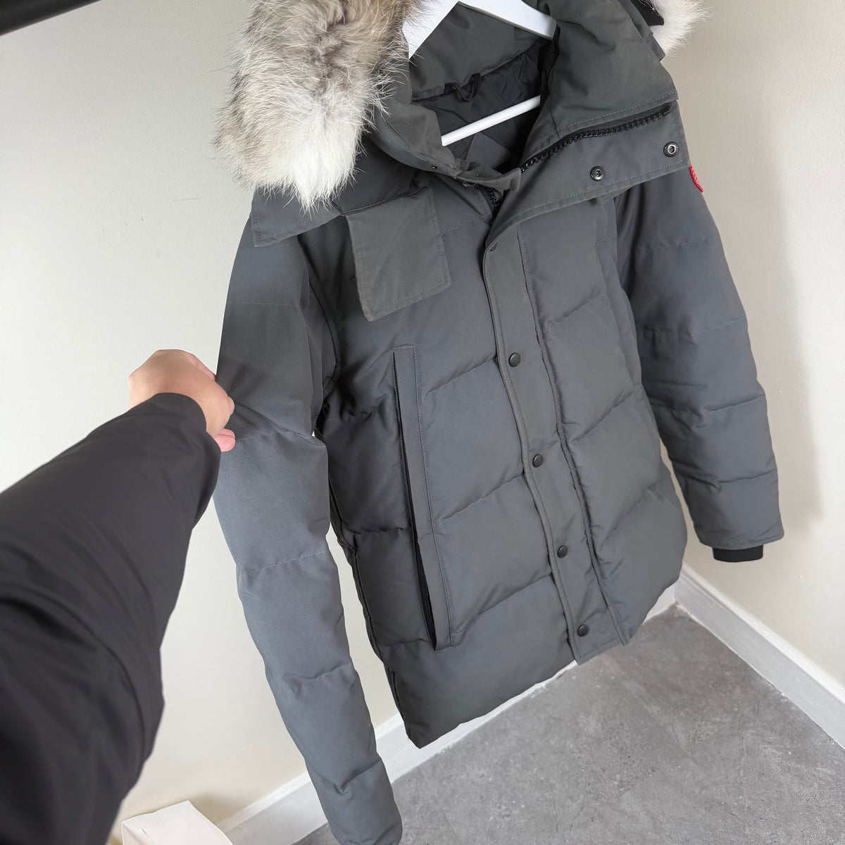 Canada Goose Grey Wyndham Parka - Medium 22’’