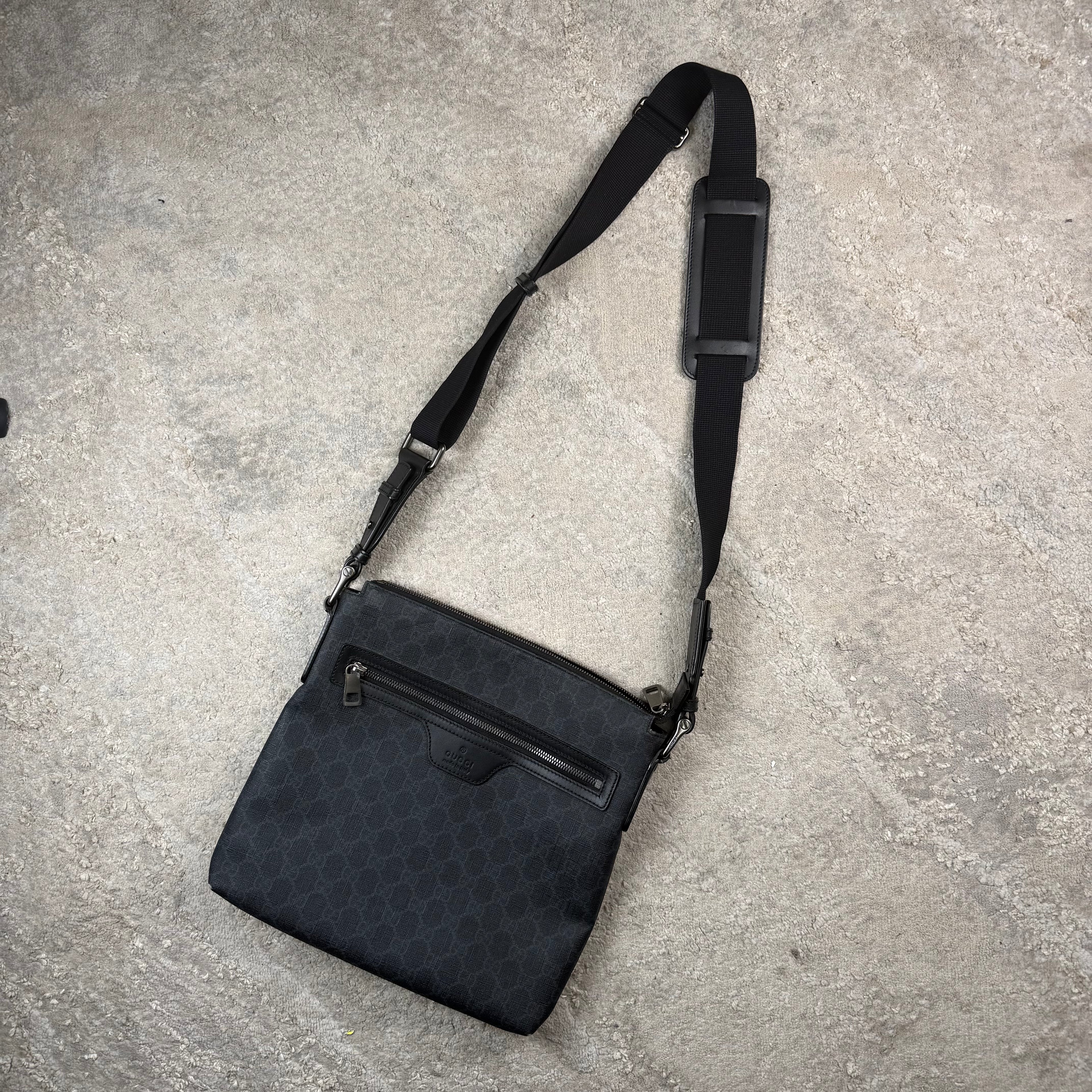 Gucci GG Grey Messenger Bag - Larger Model