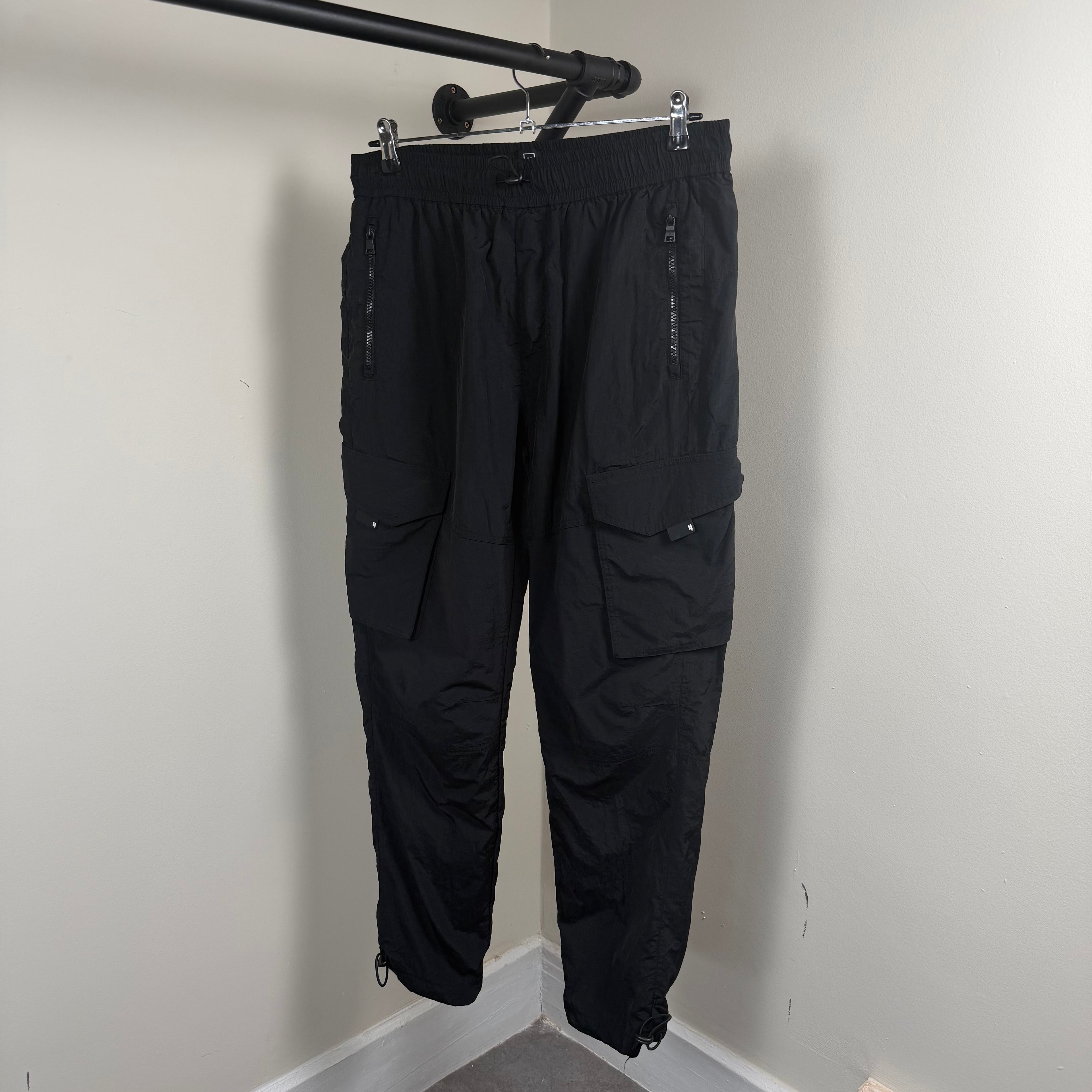 YELIR World Black Nylon Cargo Pants - Large