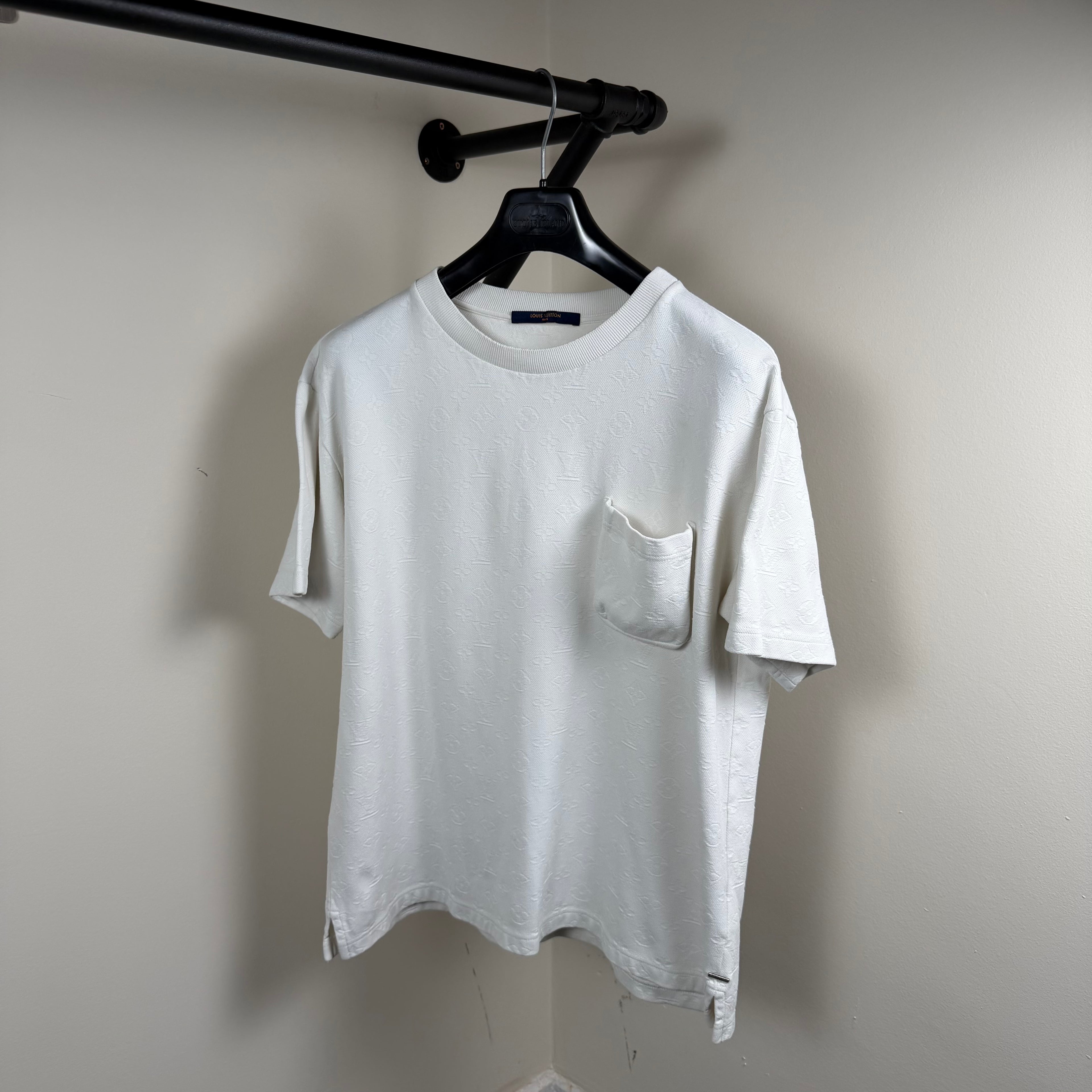 Louis Vuitton White Monogram Pocket T-Shirt - Large 23’’