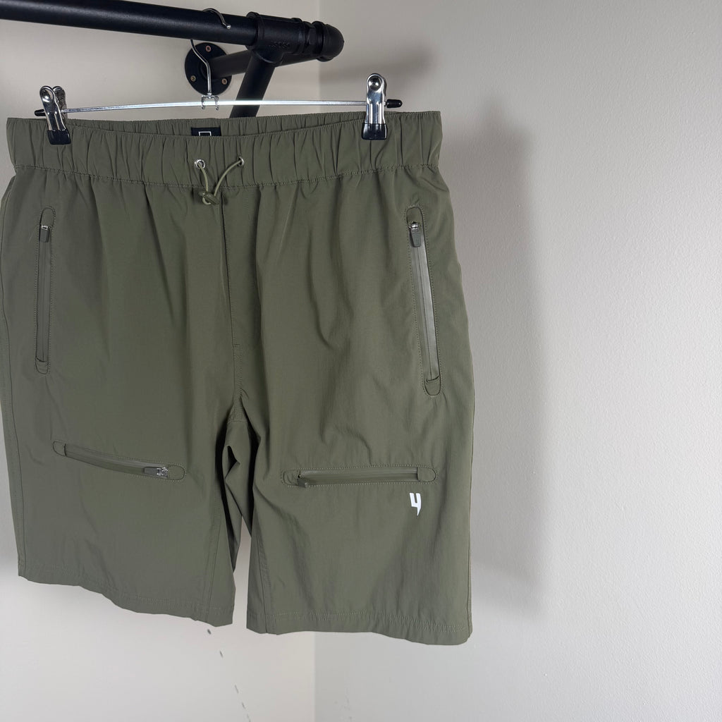 YELIR World Khaki Cargo Shorts - Large
