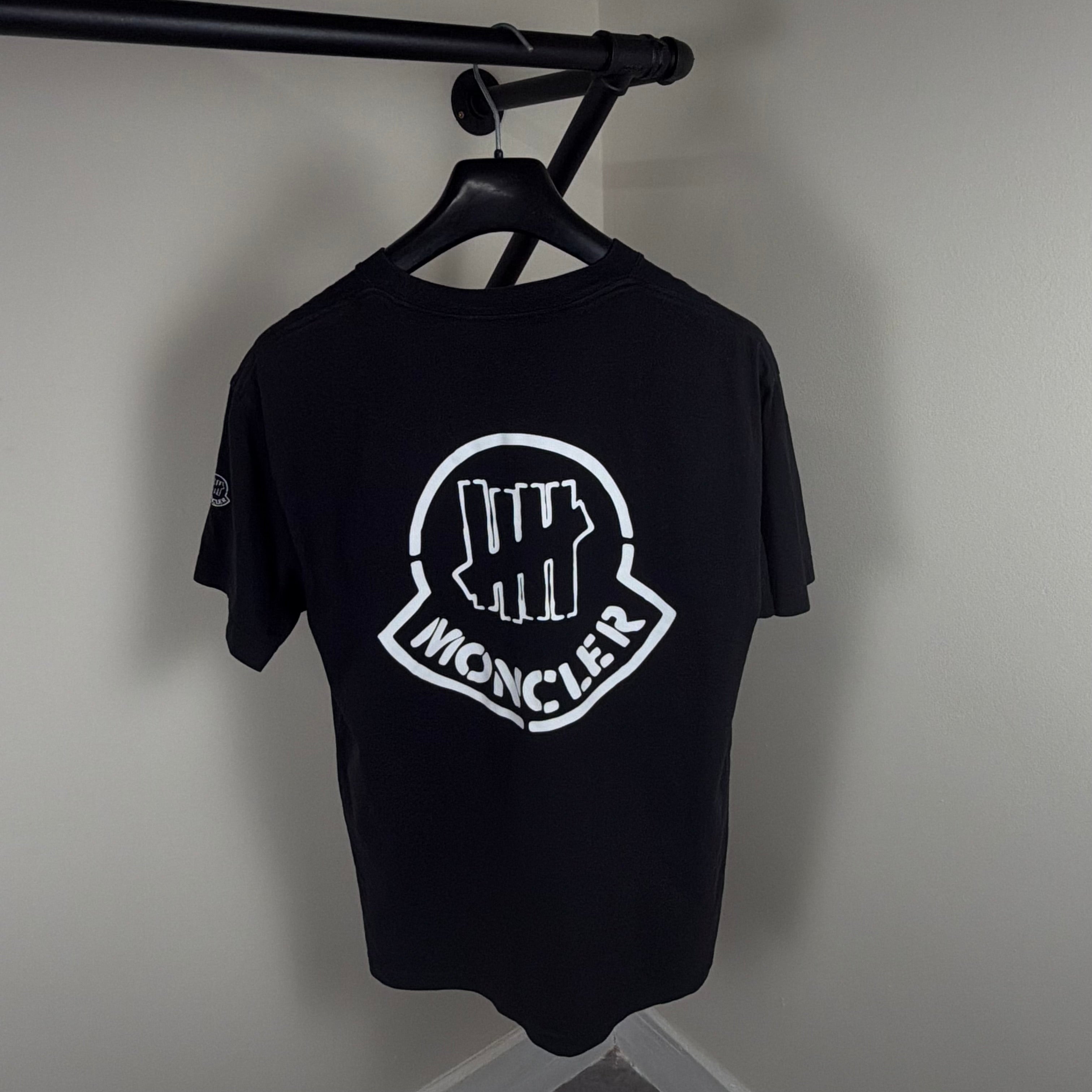 Moncler Graphic Black T-Shirt - Medium 20’’