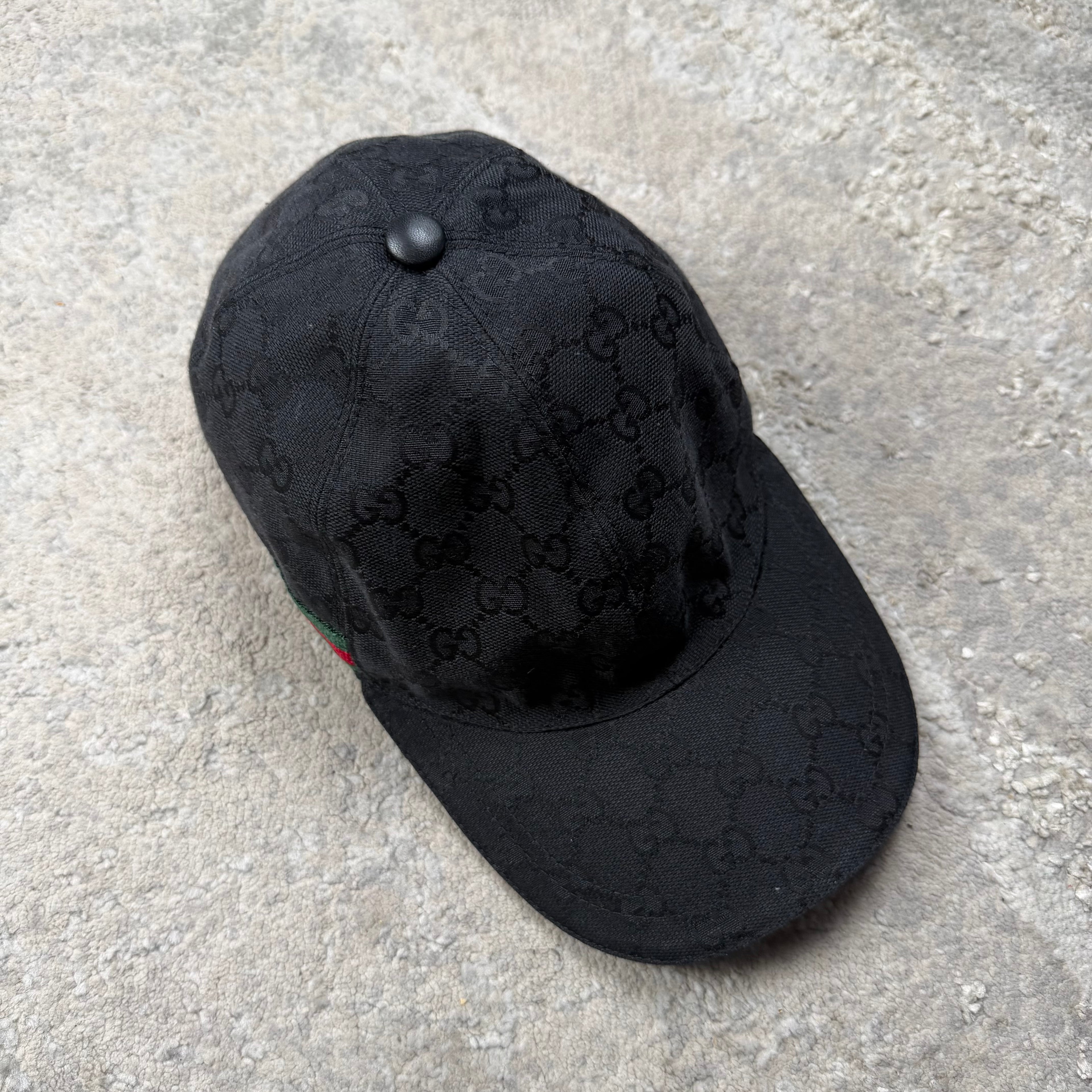 Gucci GG Canvas Black Cap - Medium (58cm)