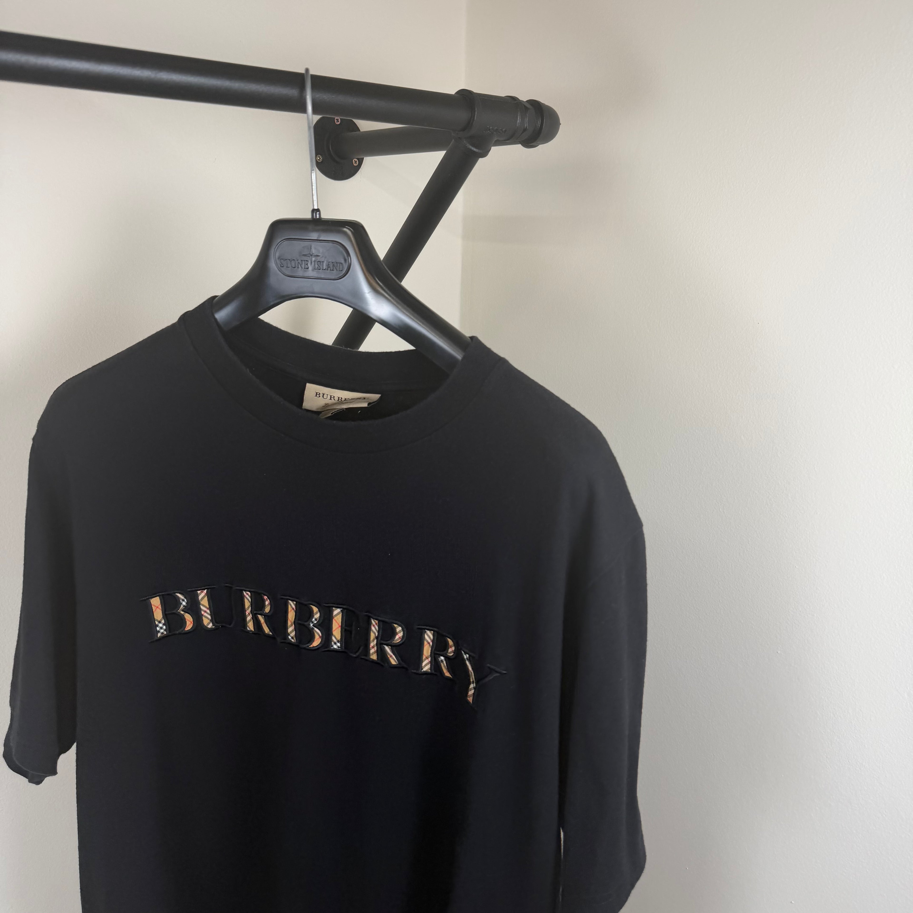 Burberry Spellout Black T-Shirt - Large 22’’