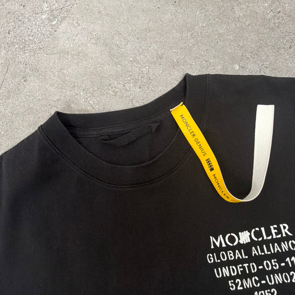 Moncler Graphic Black T-Shirt - Medium 20’’