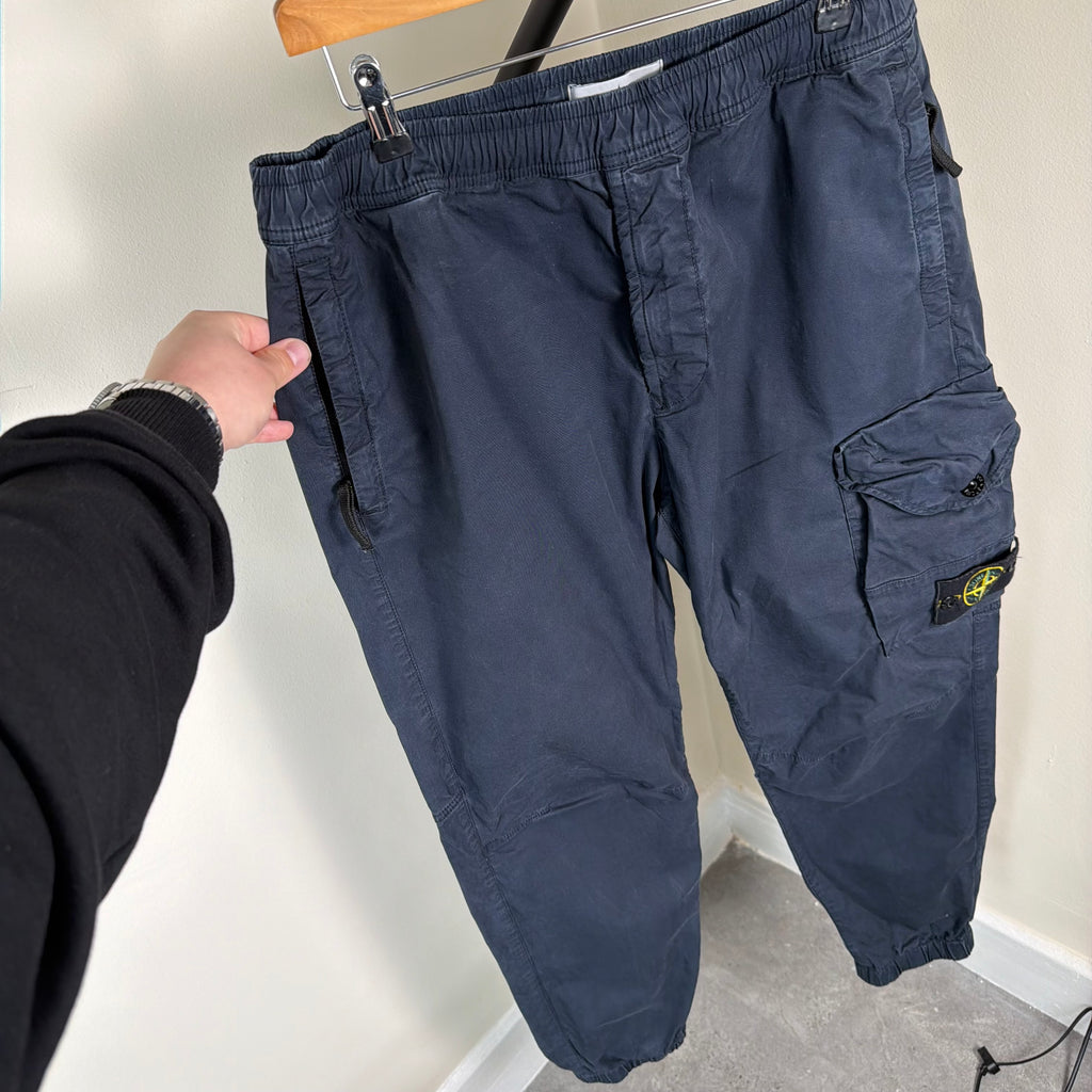 Stone Island Navy Cargo Pants - 32W