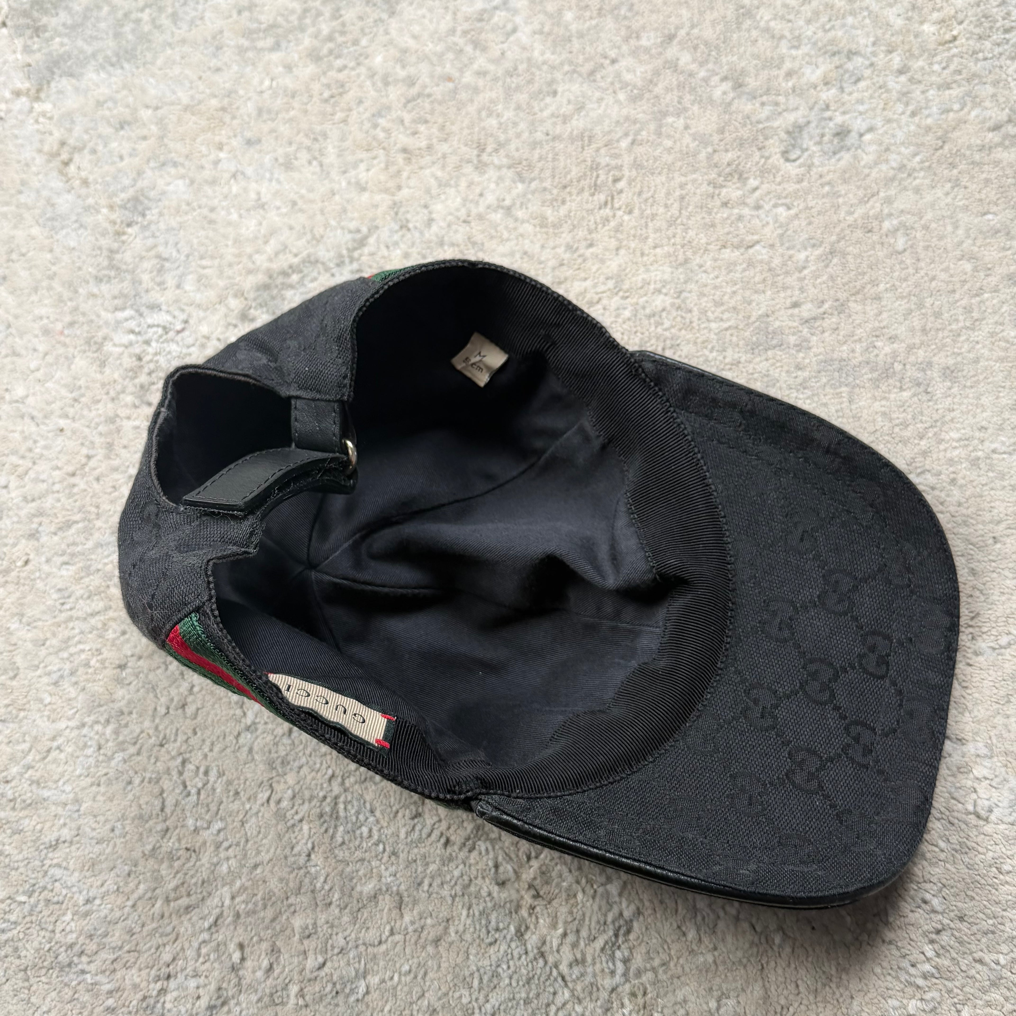 Gucci GG Canvas Black Cap - Medium (58cm)