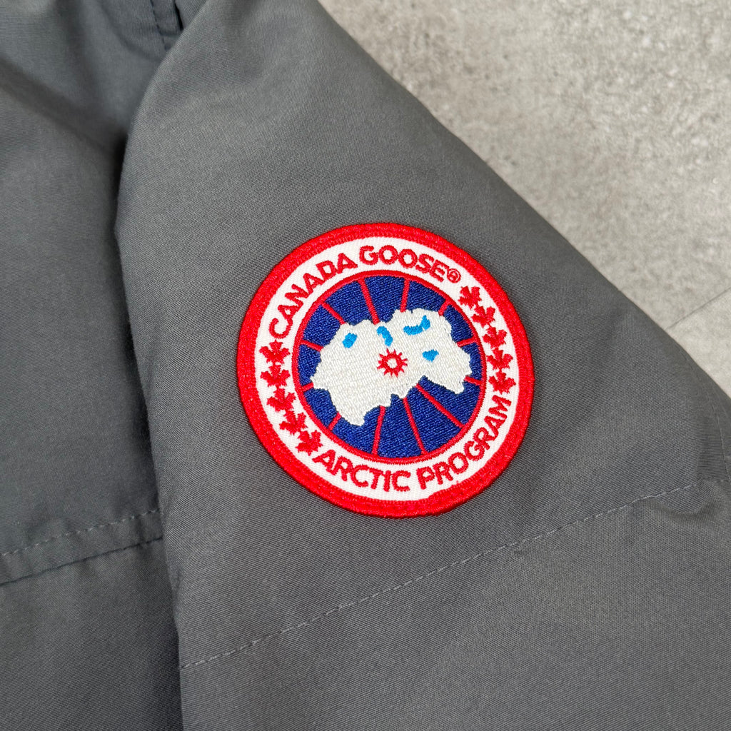 Canada Goose MacMillan Parka Grey - Medium 22.5’’