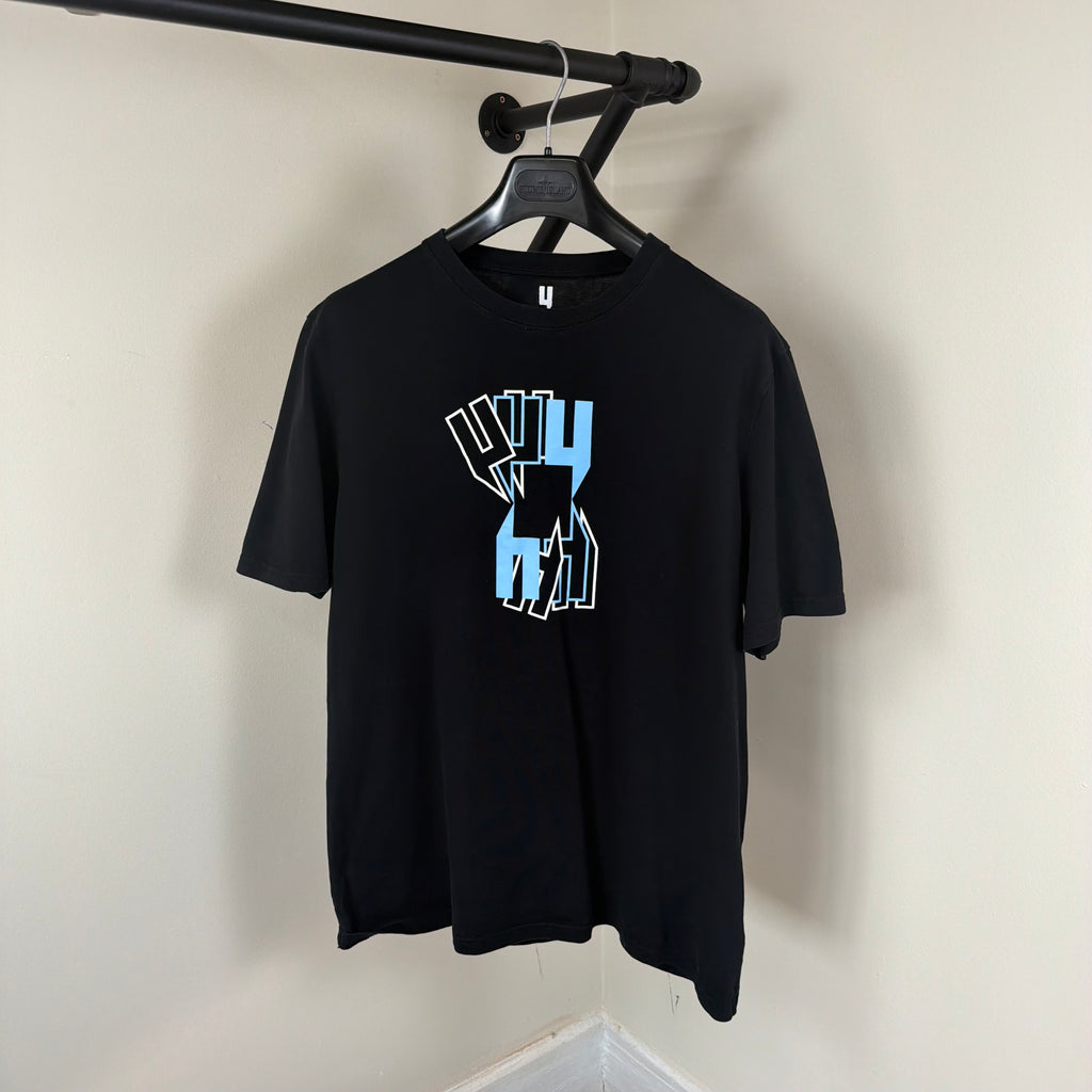 Yelir World 8Y Graphic T-Shirt - XL 22’’