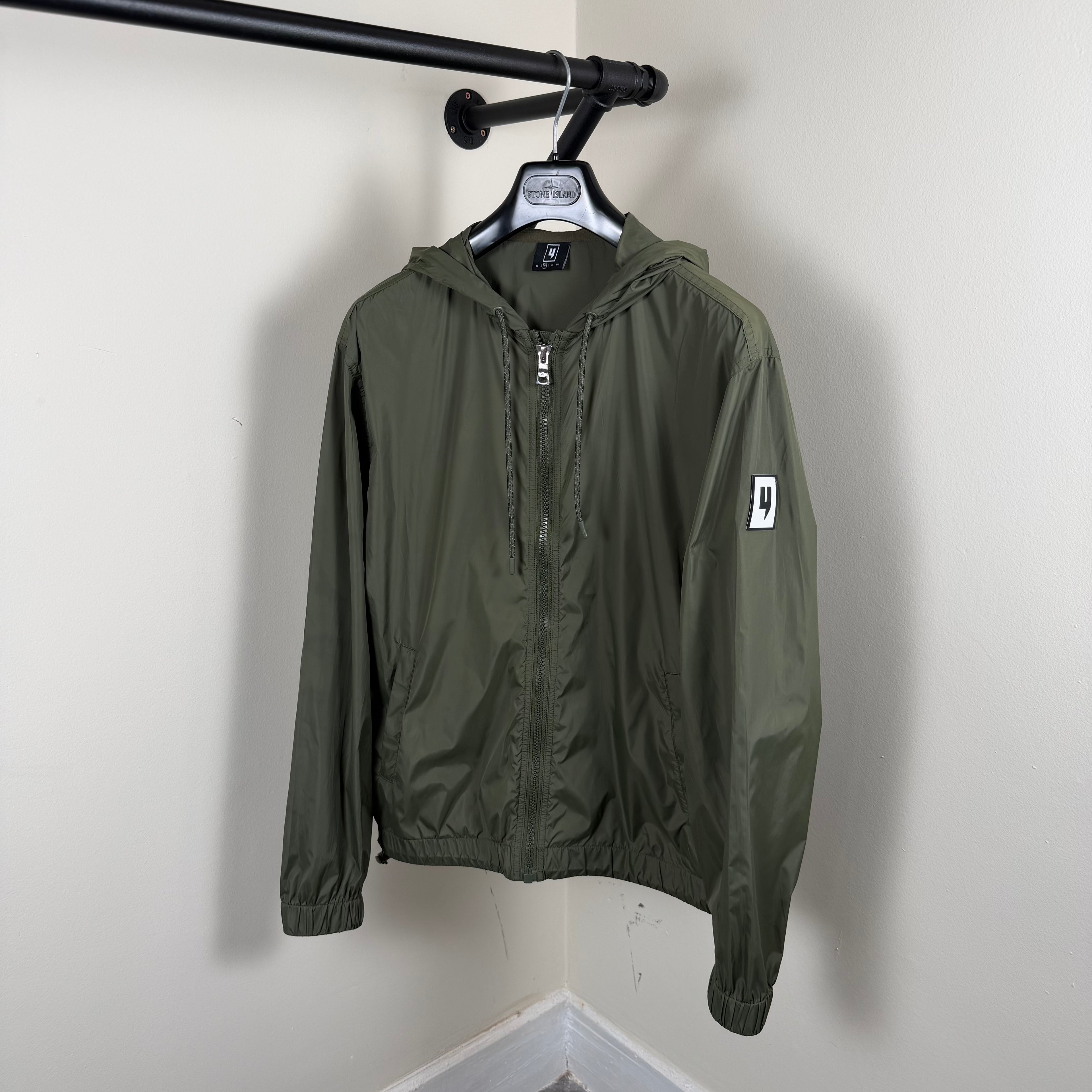 Yelir World Khaki Windbreaker - Medium 22’’