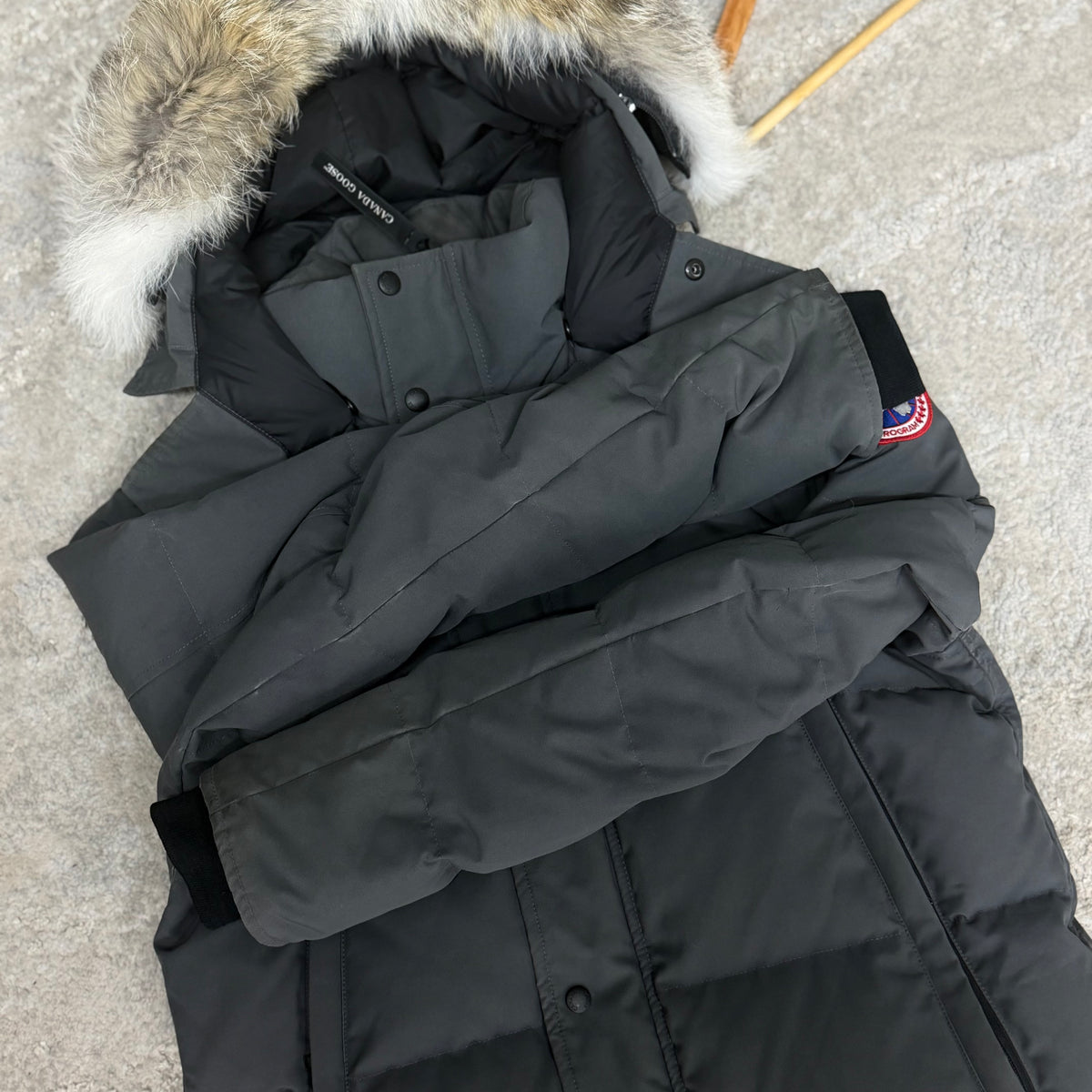 Canada Goose Grey Wyndham Parka - Medium 22’’