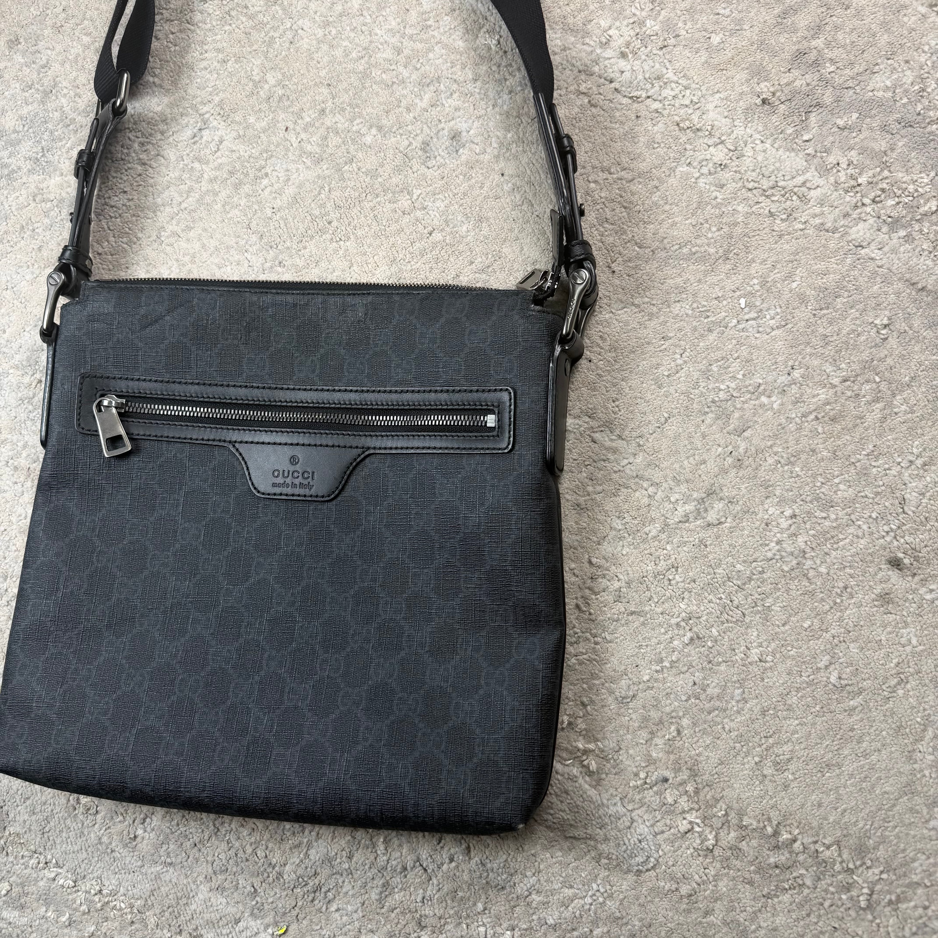 Gucci GG Grey Messenger Bag - Larger Model
