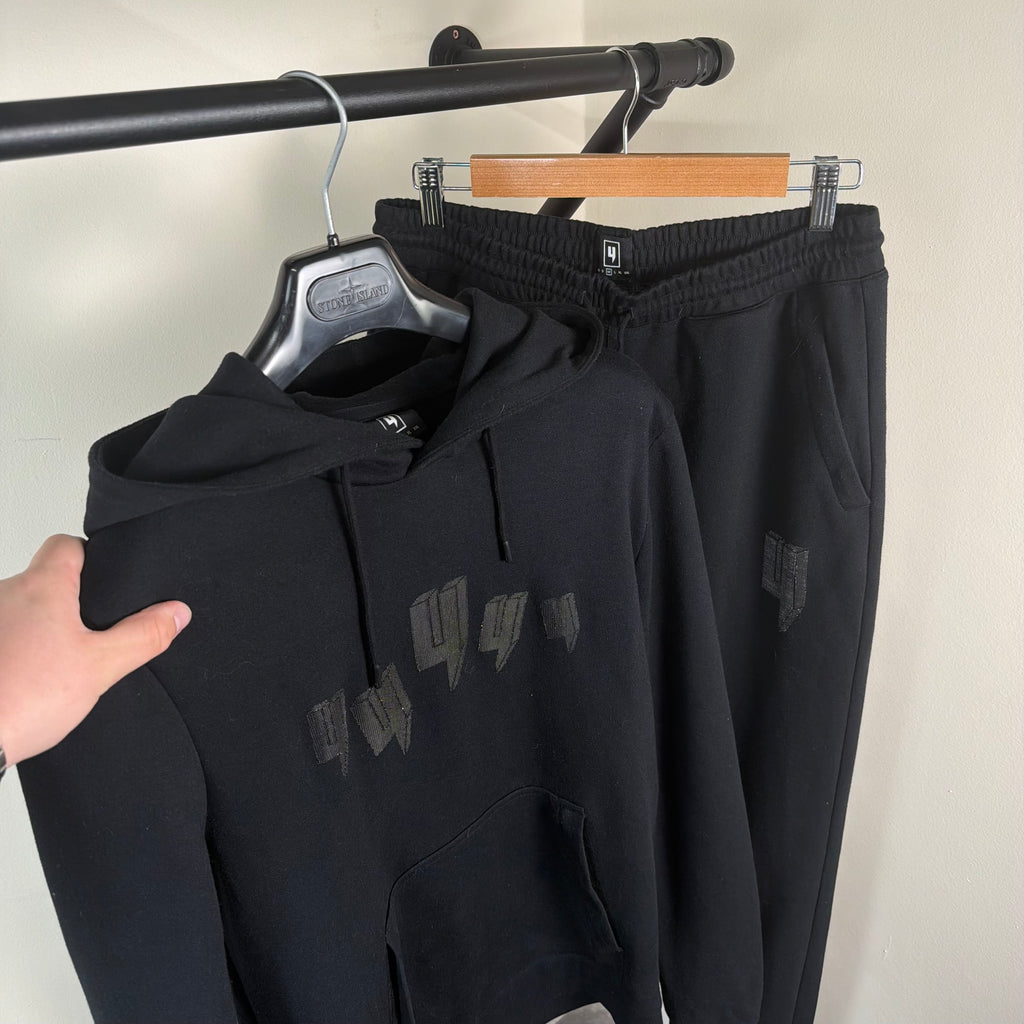 Yelir World 5Y Crystal Tracksuit - Medium 20.5’’