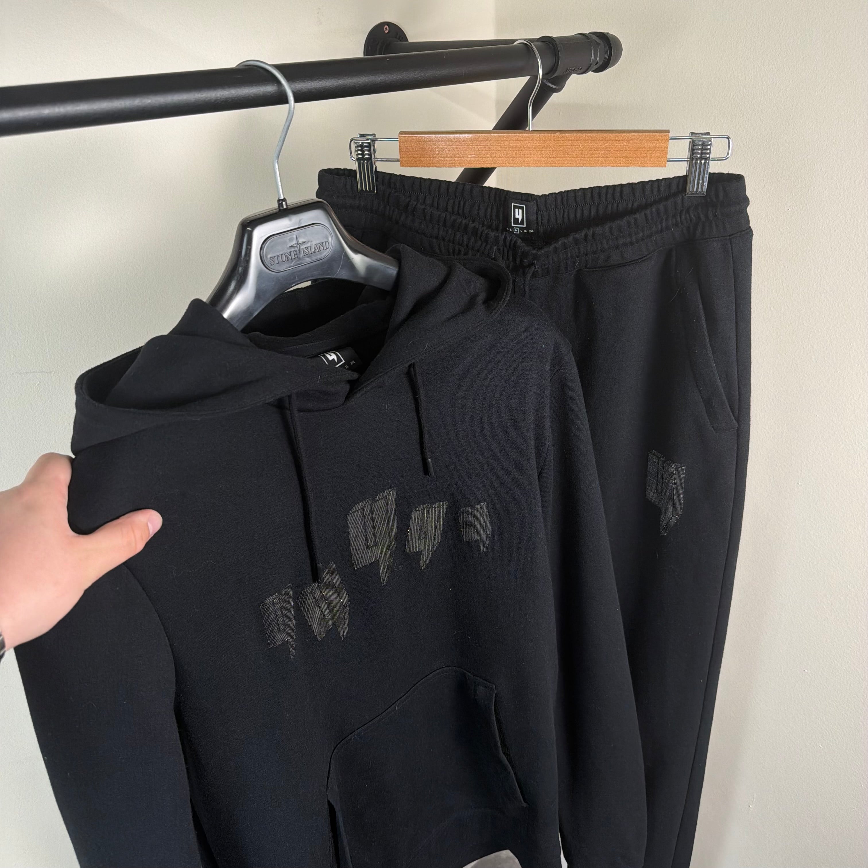 Yelir World 5Y Crystal Tracksuit - Medium 20.5’’