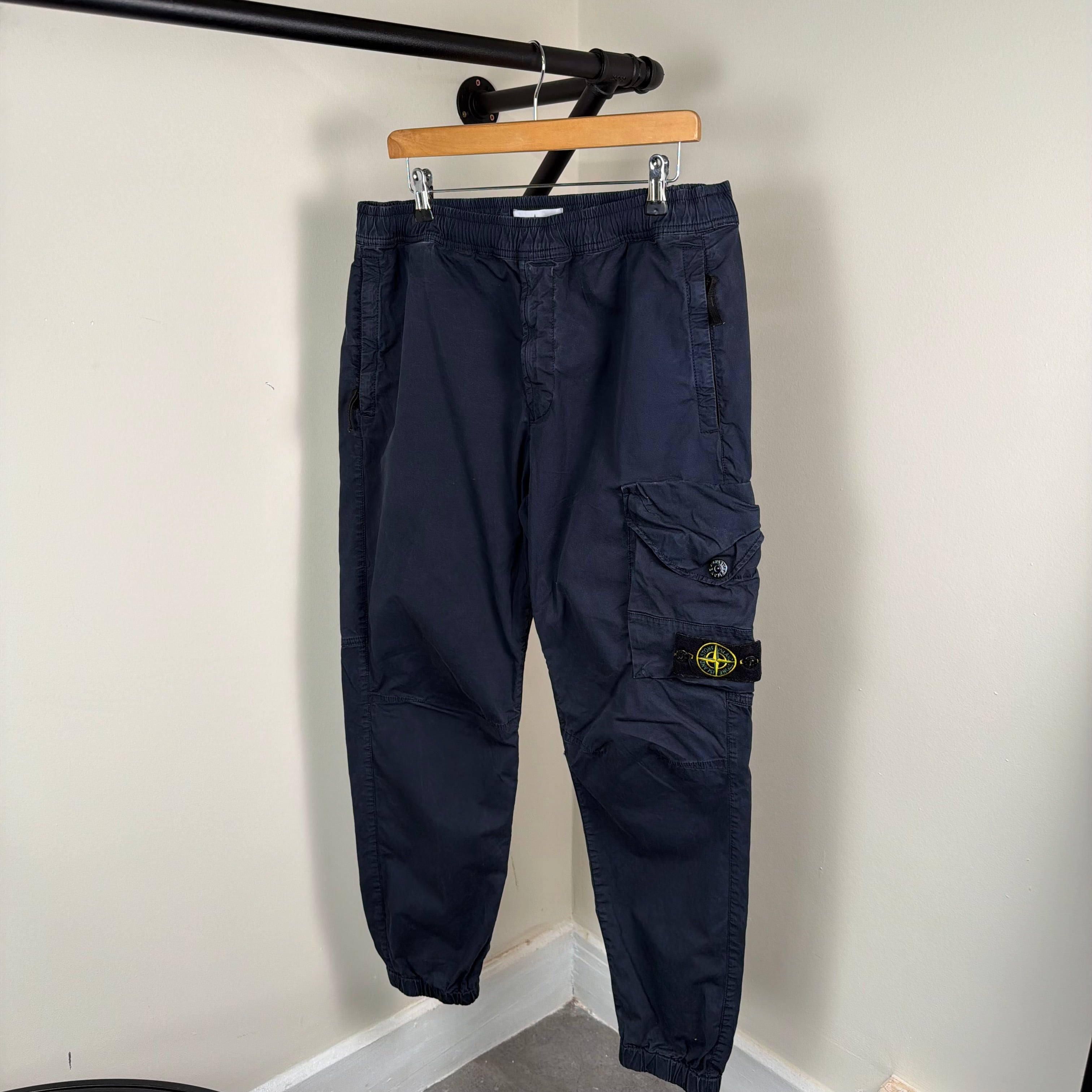 Stone Island Navy Cargo Pants - 32W