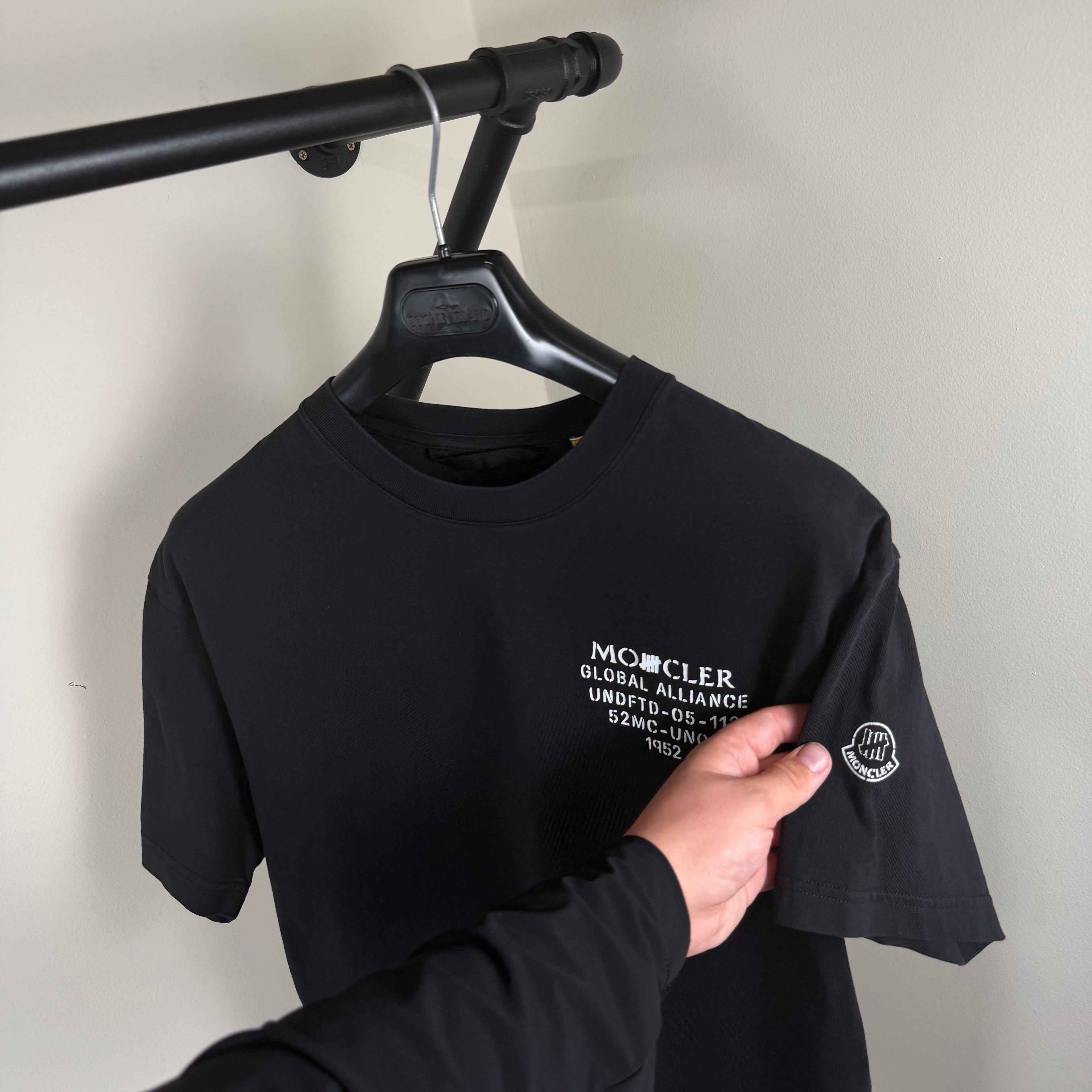 Moncler Graphic Black T-Shirt - Medium 20’’