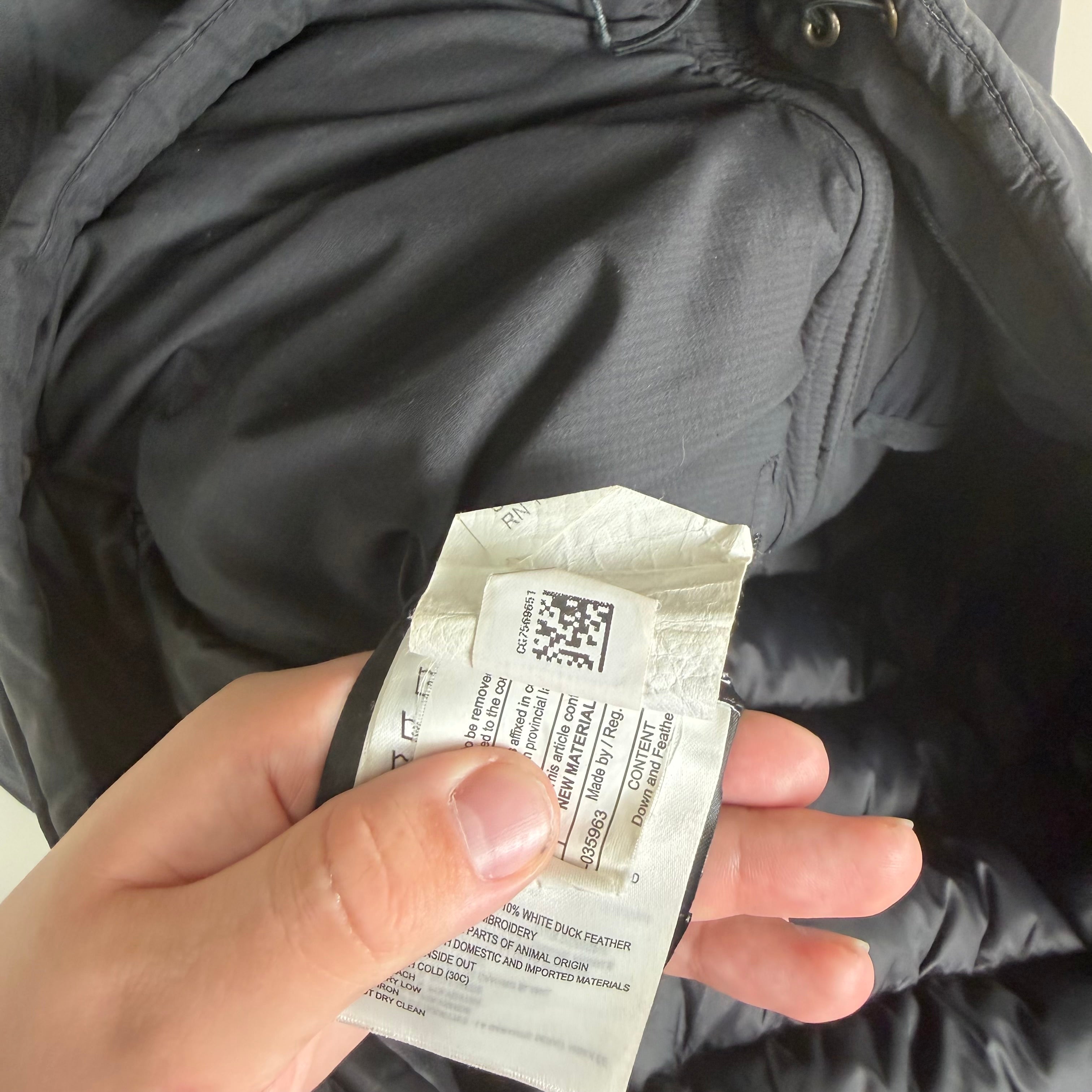 Canada Goose Lodge Jacket - Medium 20.5’’