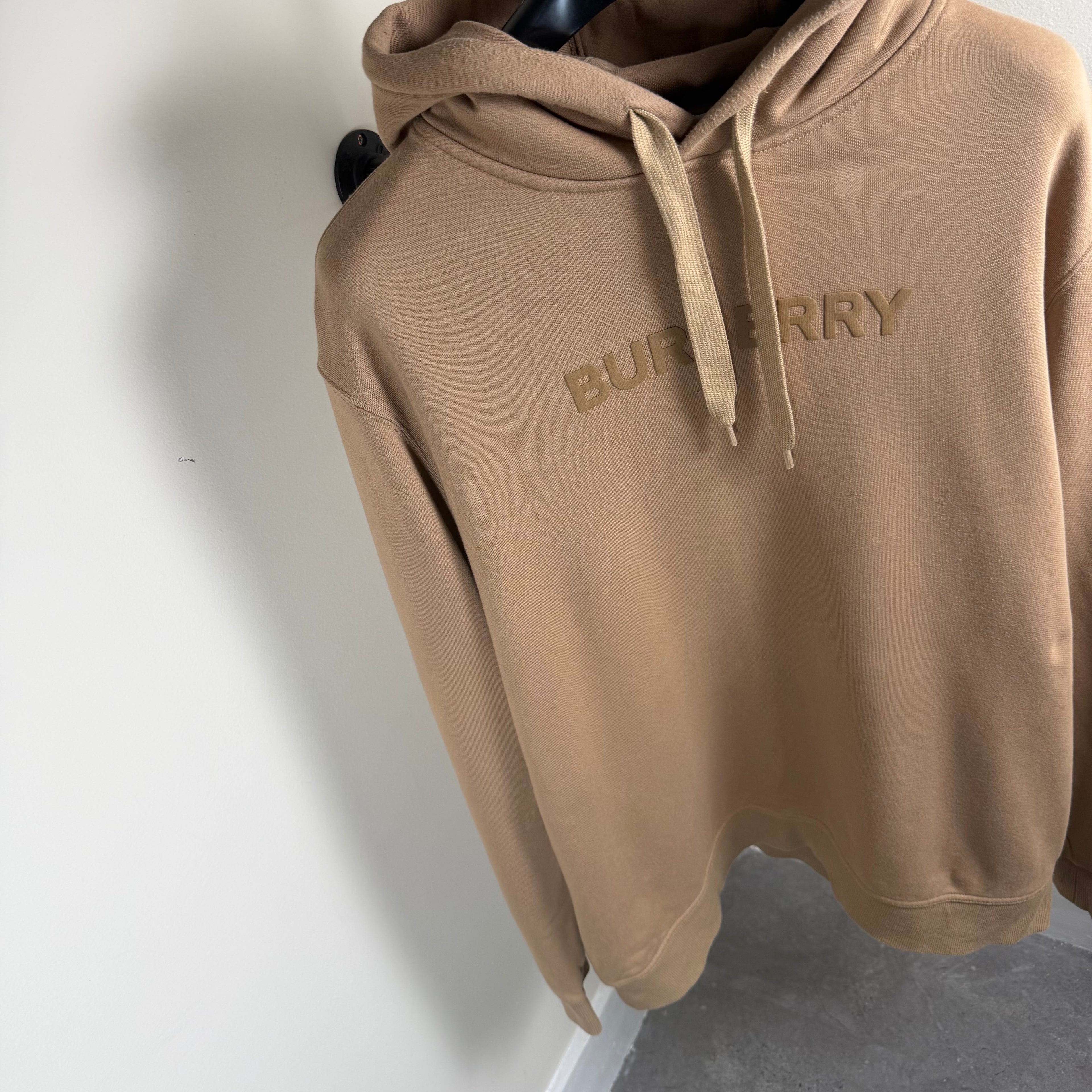 Burberry Biege Spellout Hoodie - XXL 26.5’’