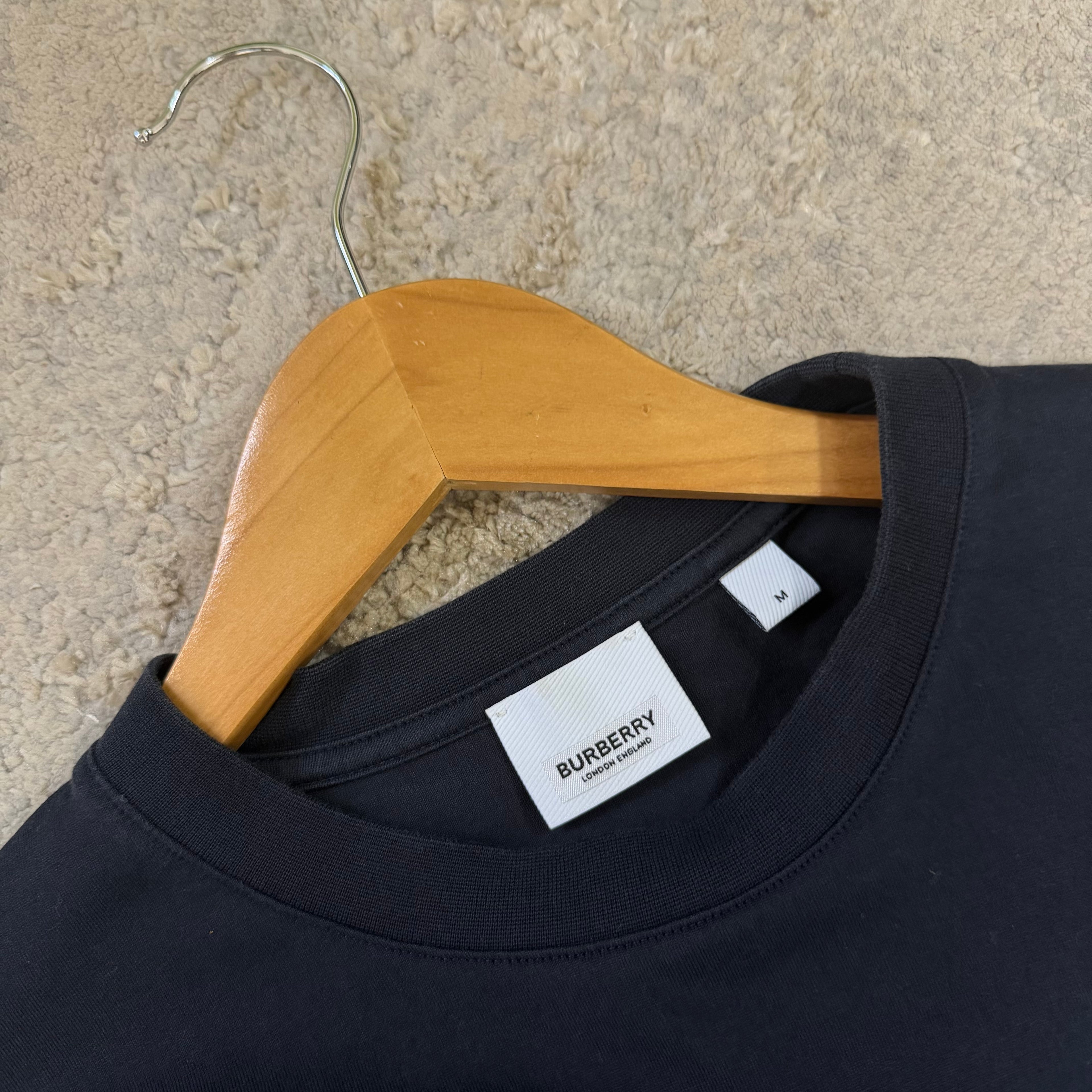 Burberry Navy Print T-Shirt - M/L 21.5’’