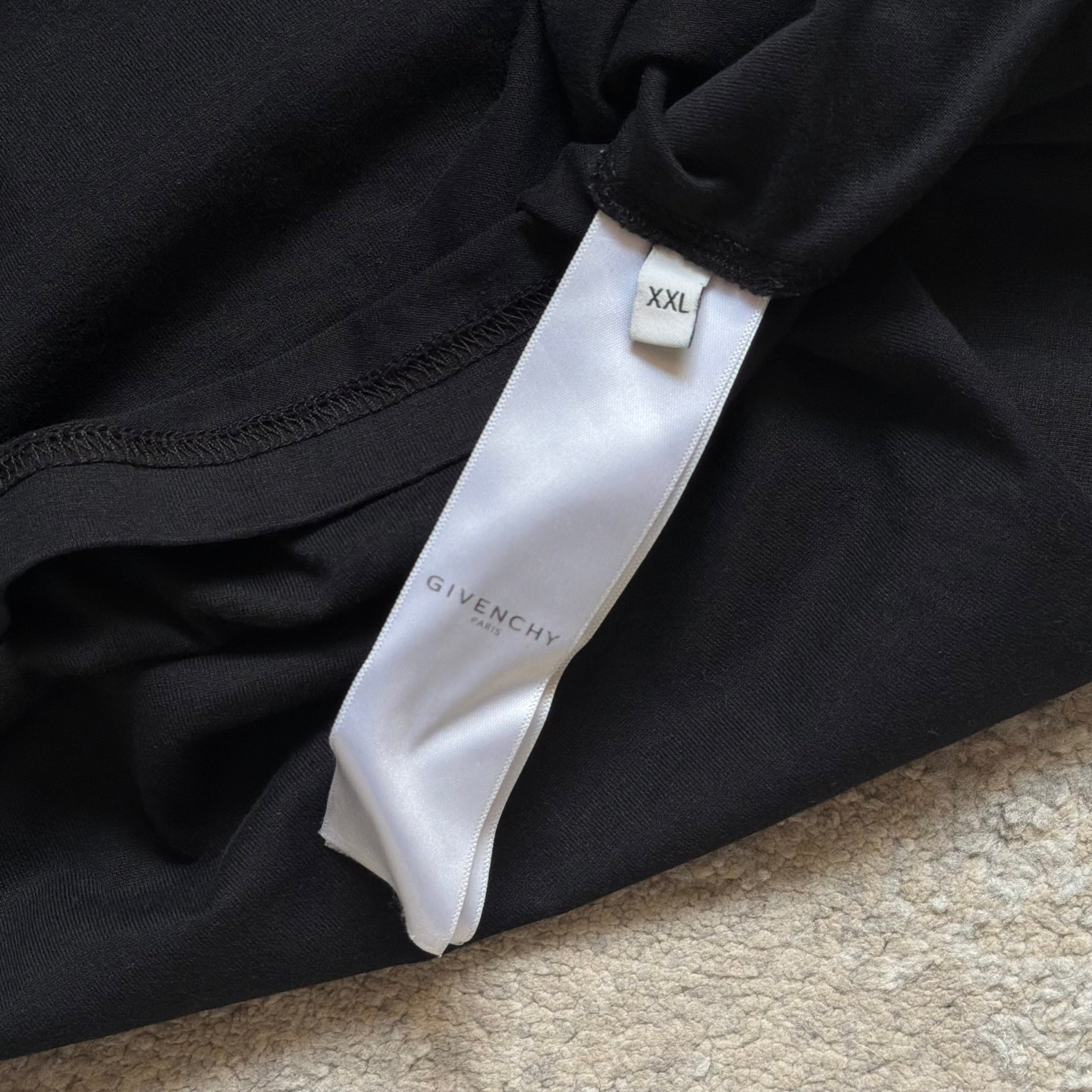 Givenchy Graphic Black T-Shirt - L/XL 22.5’’