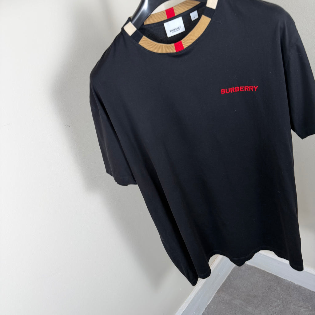 Burberry Check Black T-Shirt - Large 24’’